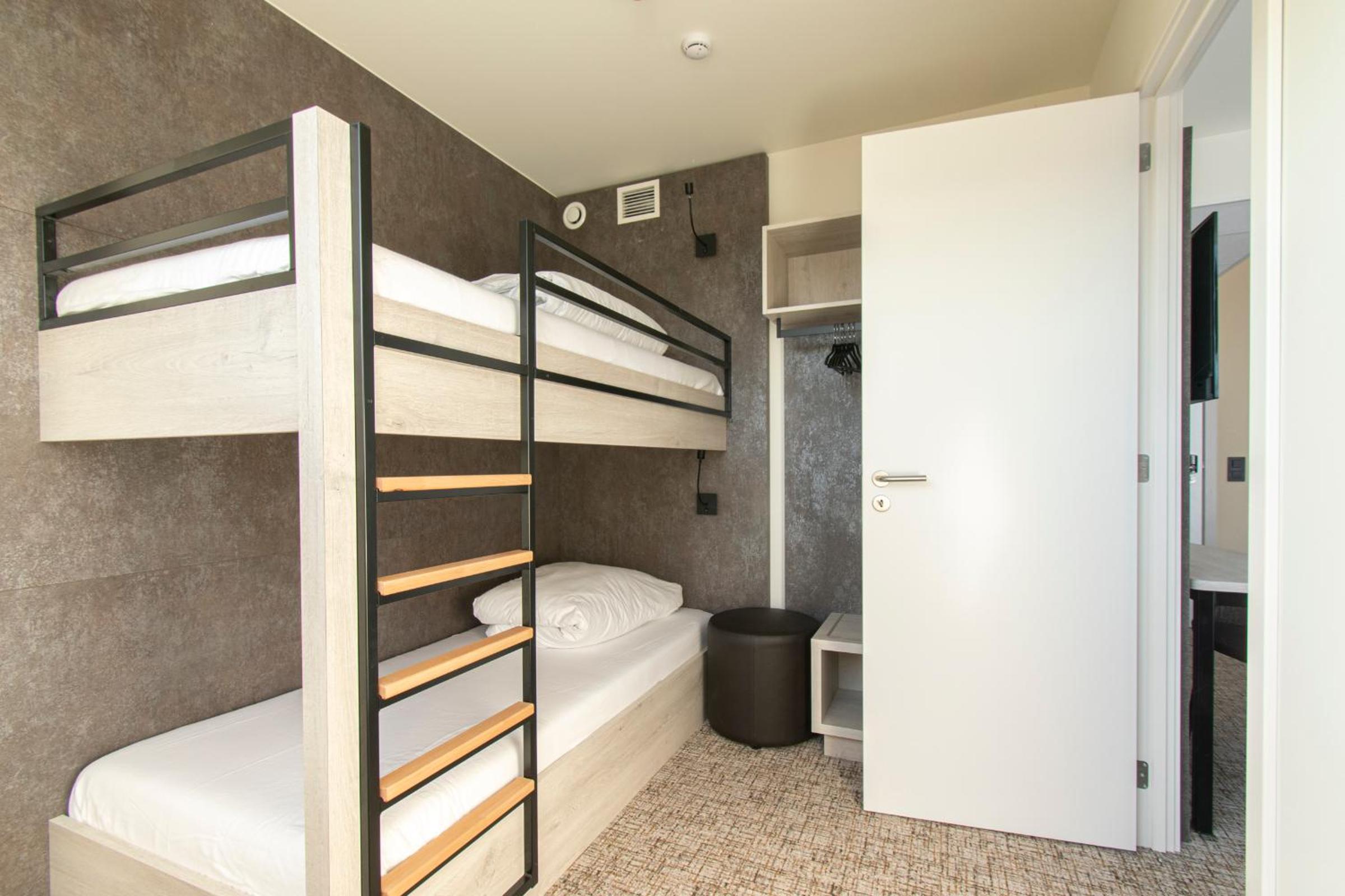 Standard Suite - Photo 1