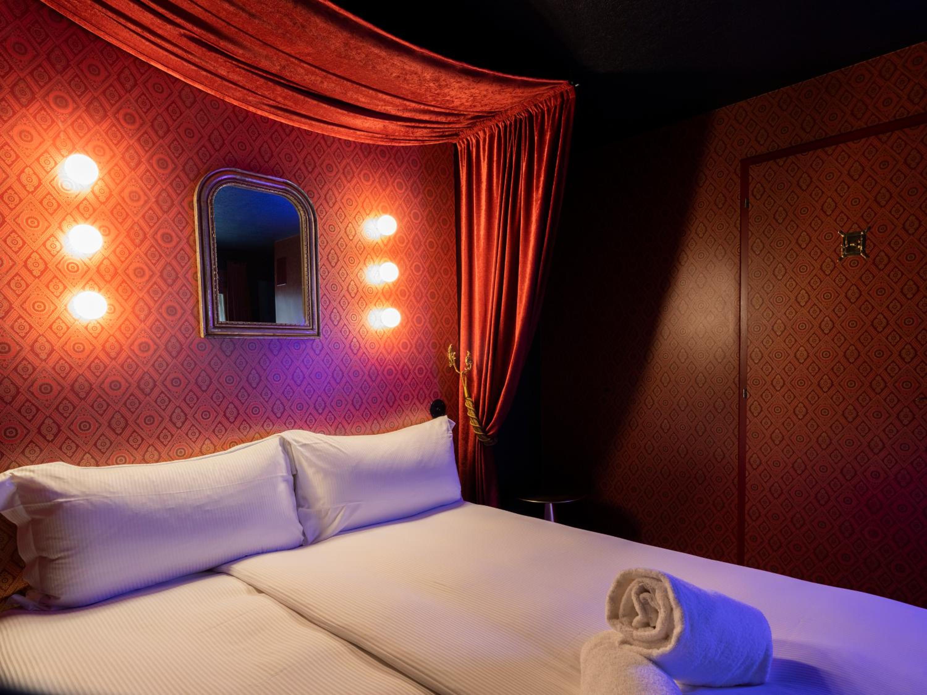 Superior Double or Twin Room - Photo 4