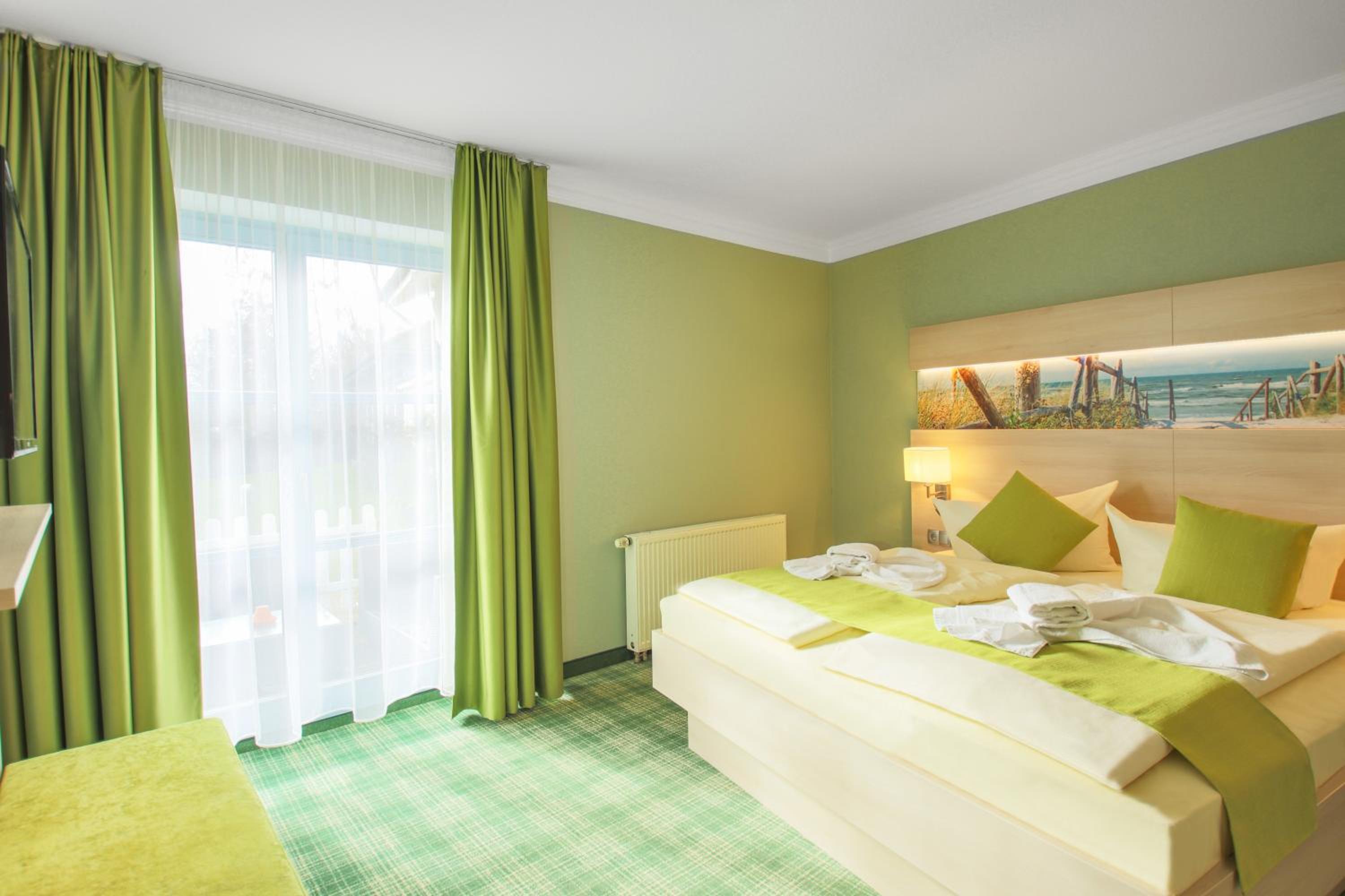 Suite with Terrace - Photo 3