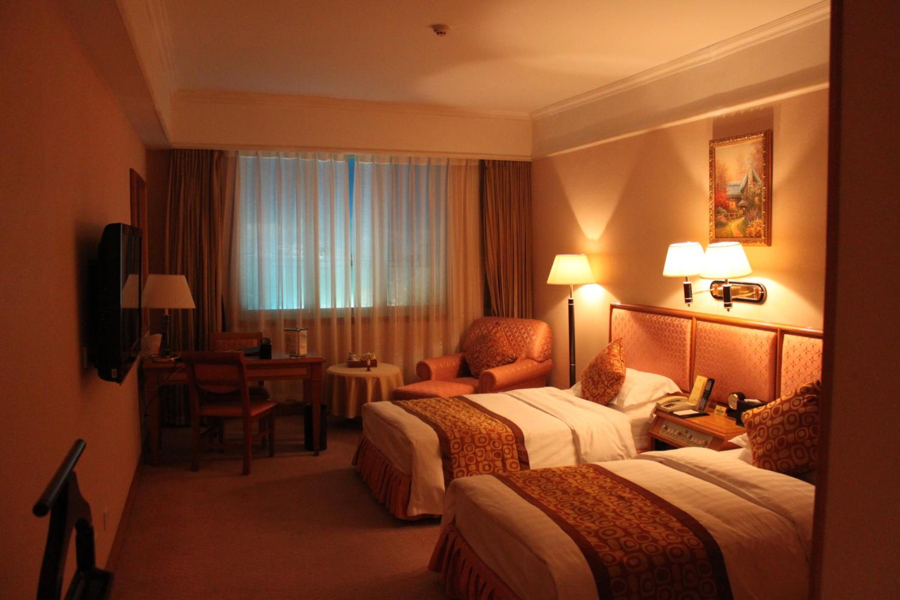 Business Twin Room (No Window) photo 2