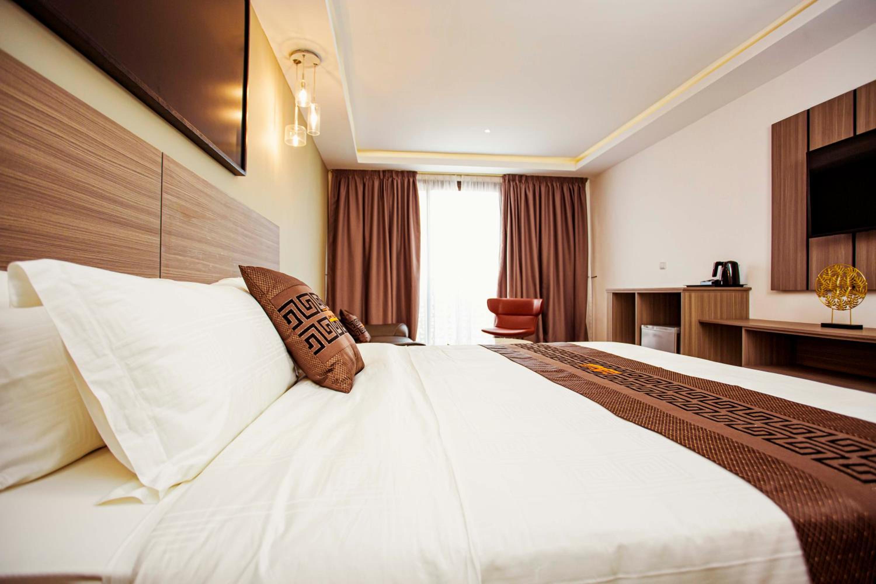 Executive Suite