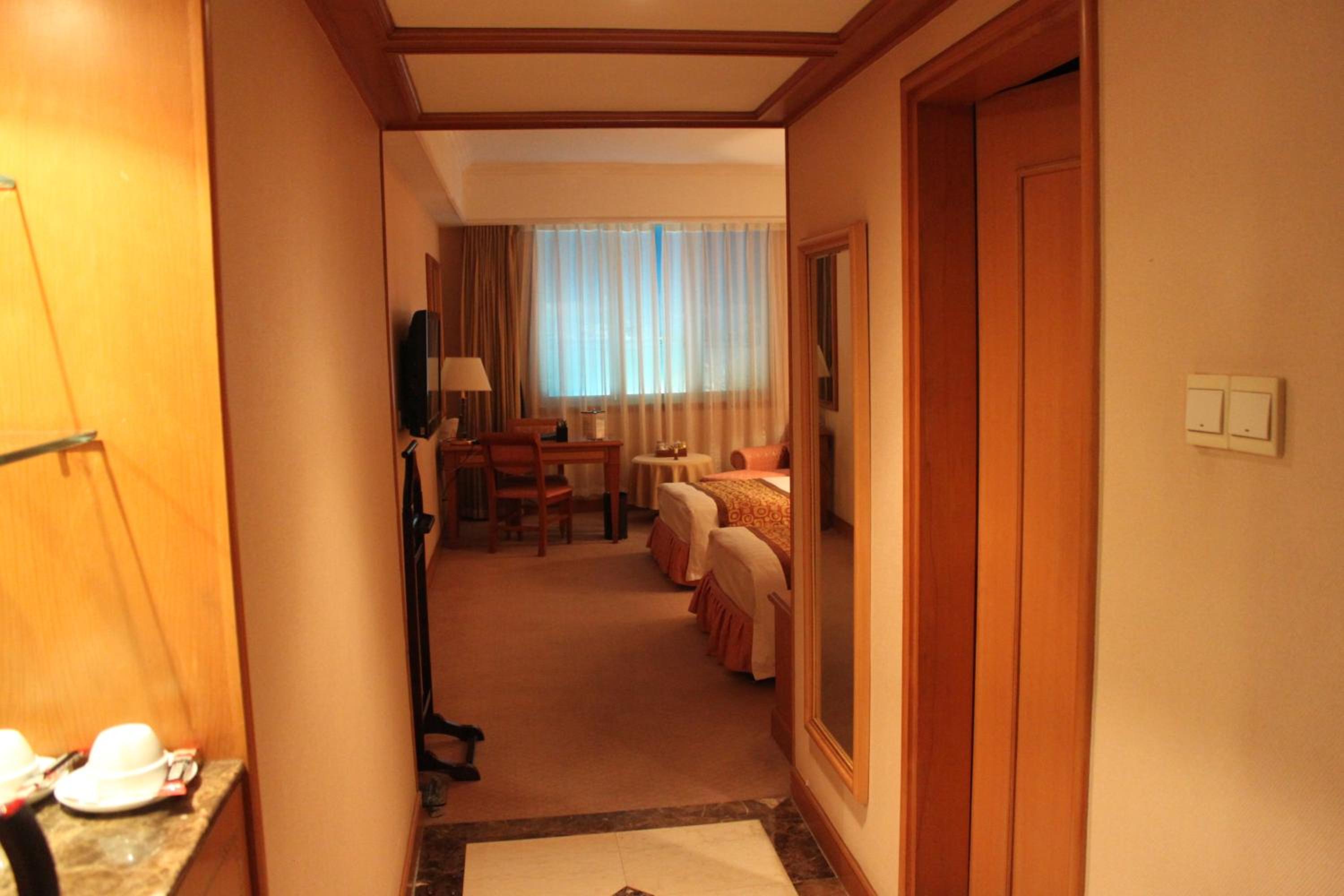 Business Twin Room (No Window) photo 3