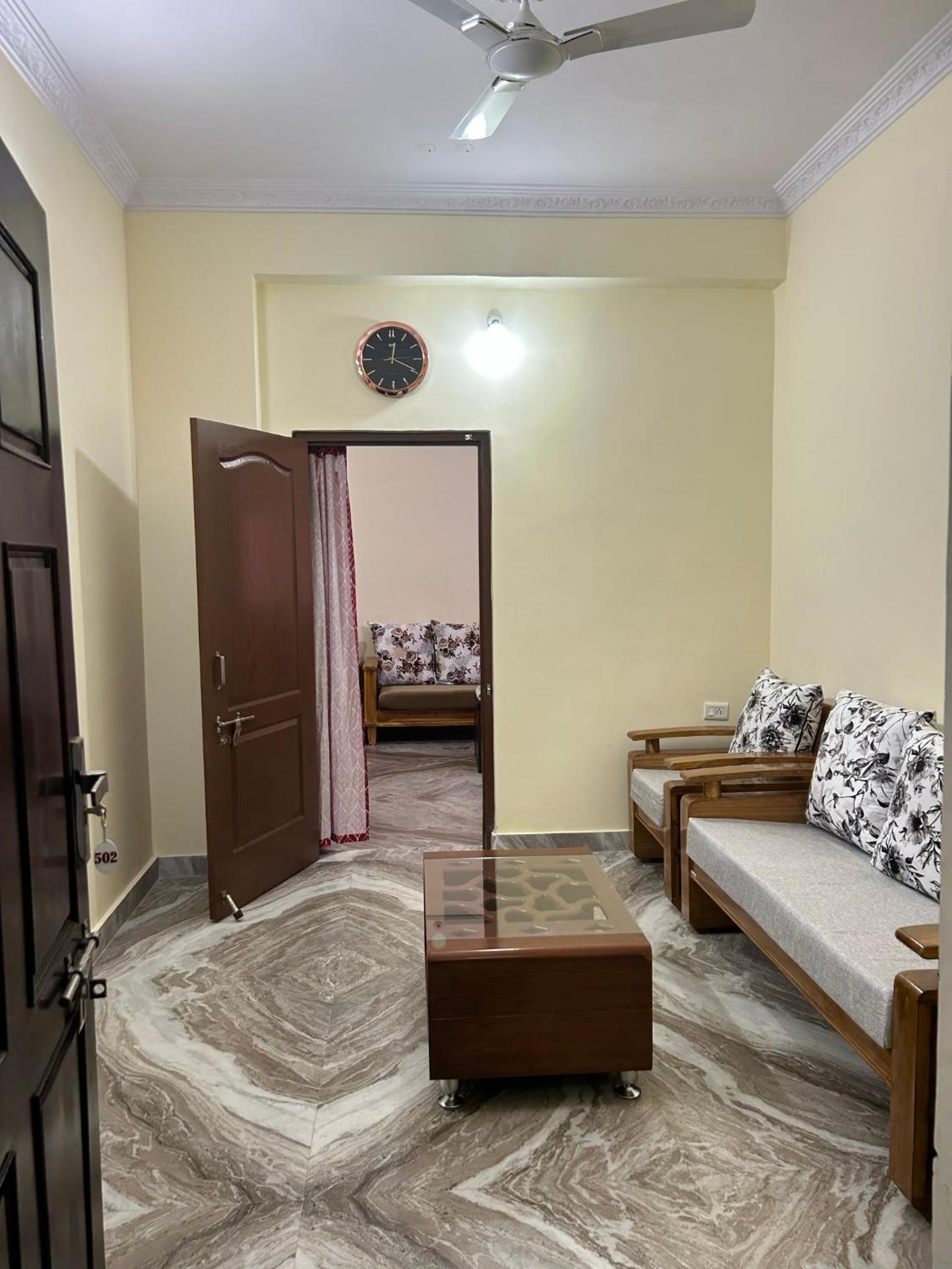 Apartment with Balcony photo 1