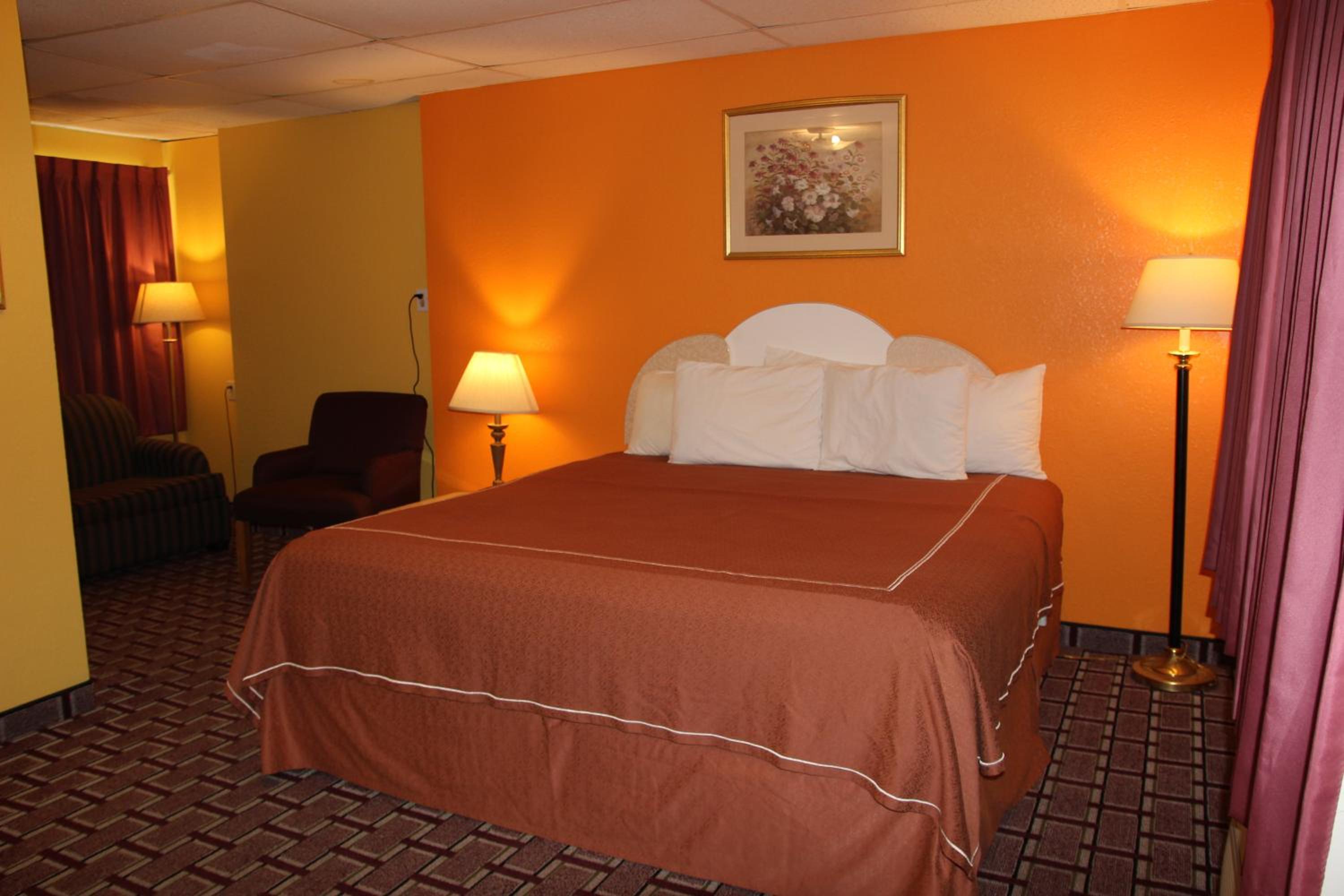 King Room - Non-Smoking photo 2