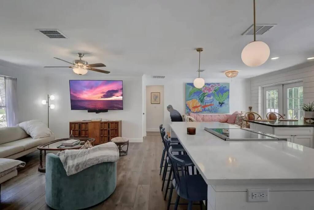 Three-Bedroom House photo 1