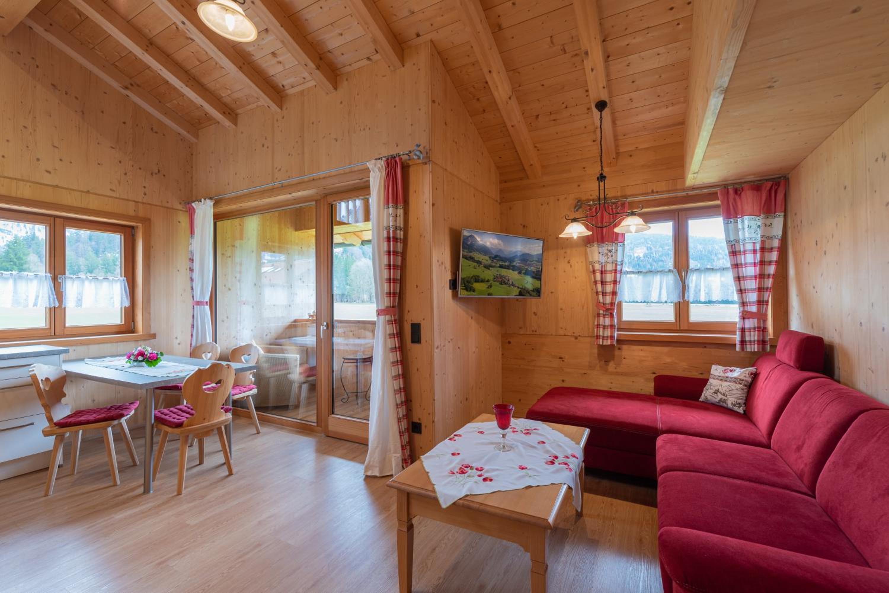 Apartment with Mountain View photo 2