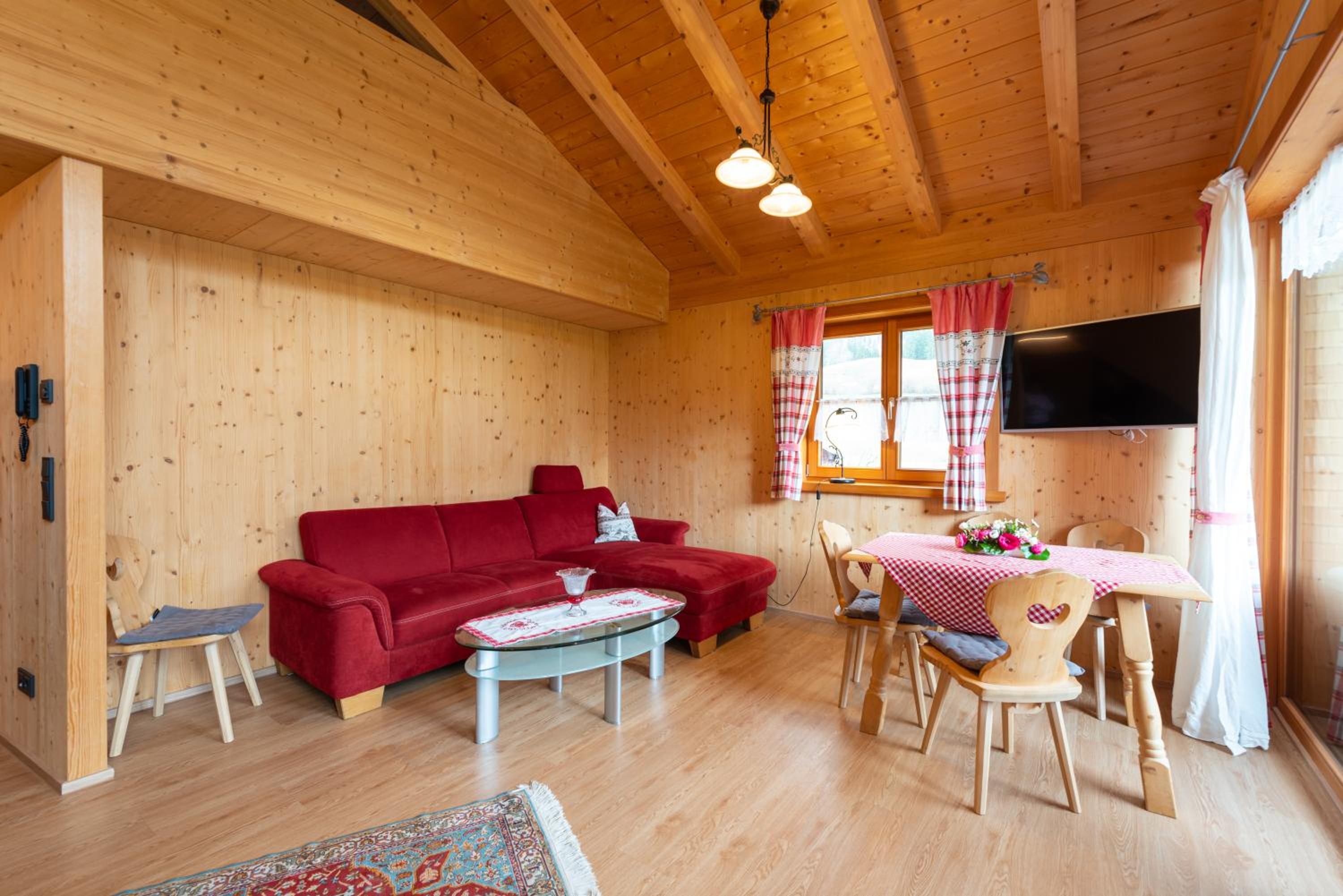 Apartment with Mountain View photo 2