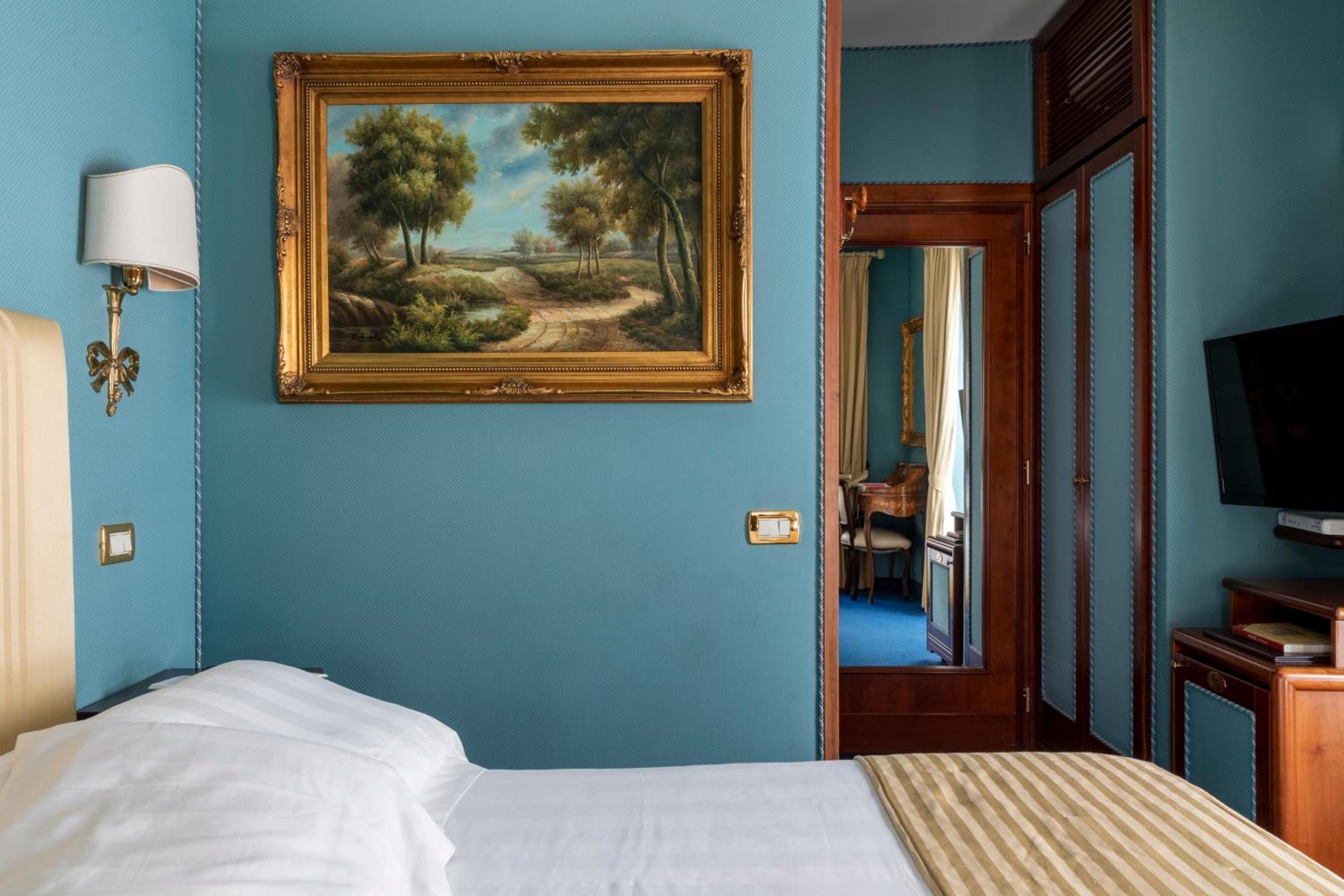 Three-Bedroom Suite thumbnail 6