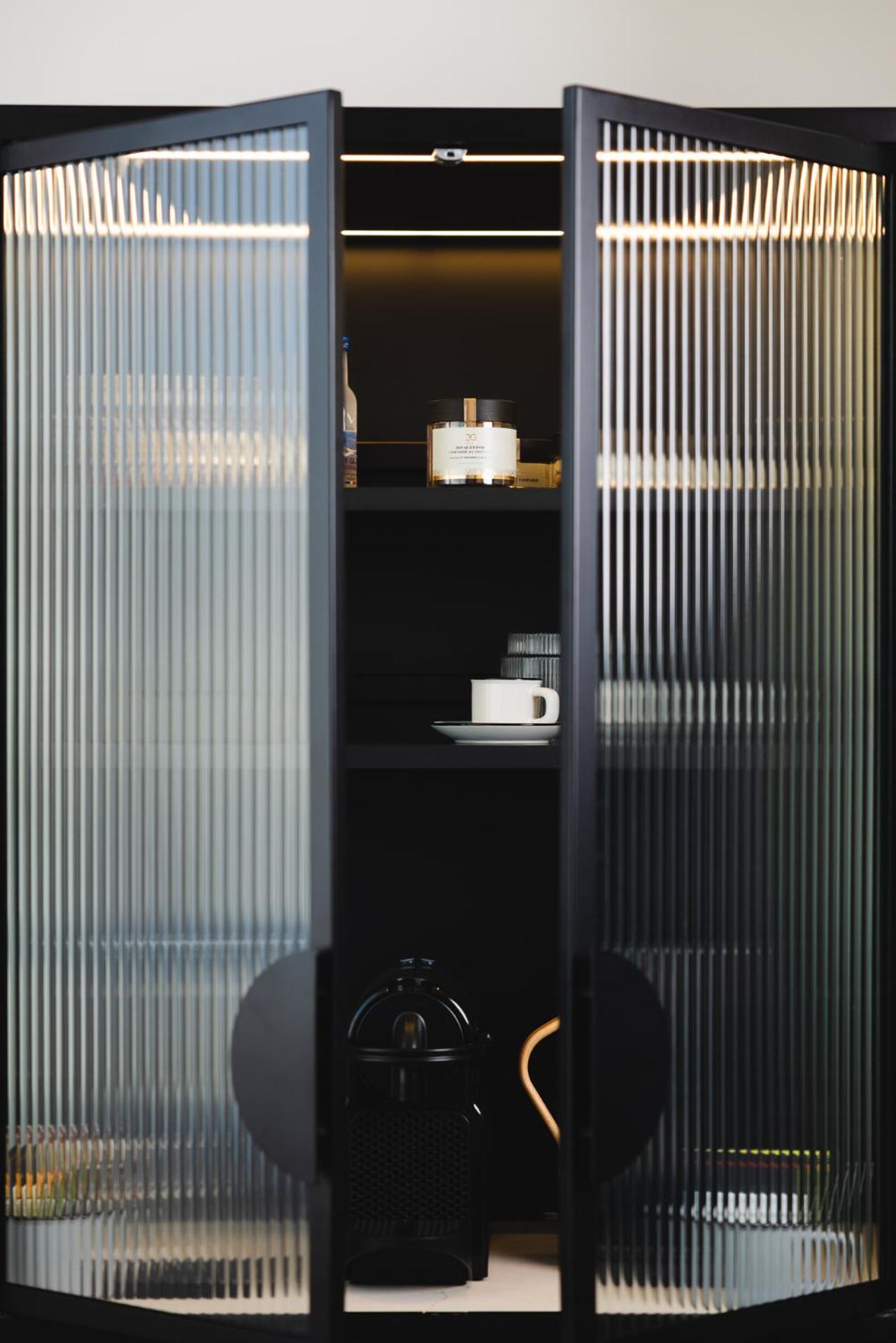 Deluxe Junior Suite with city view - Photo 7