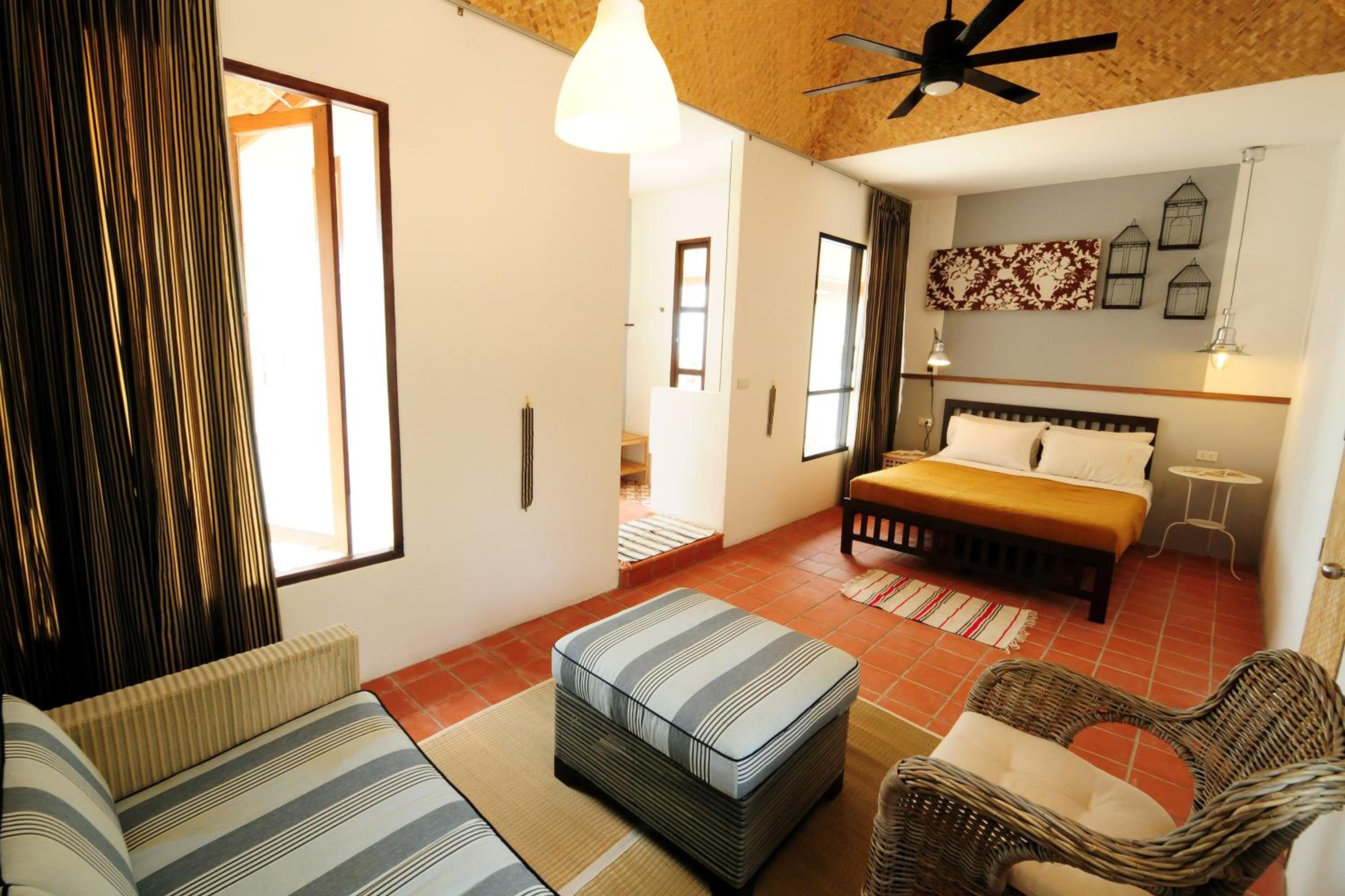 Bungalow - Beach Front - Photo 6