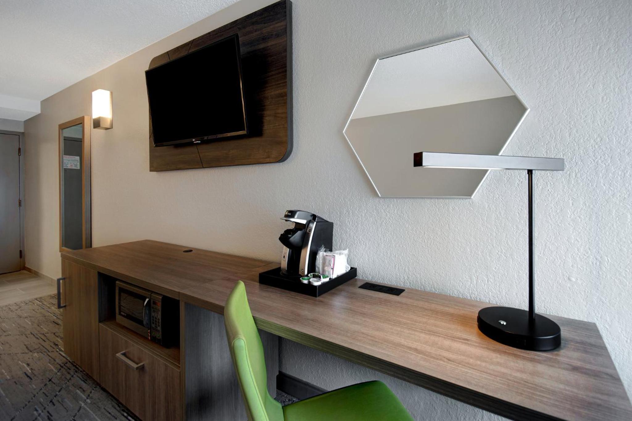 Standard Room - Photo 11