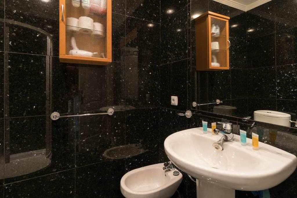 Two-Bedroom Apartment photo 2