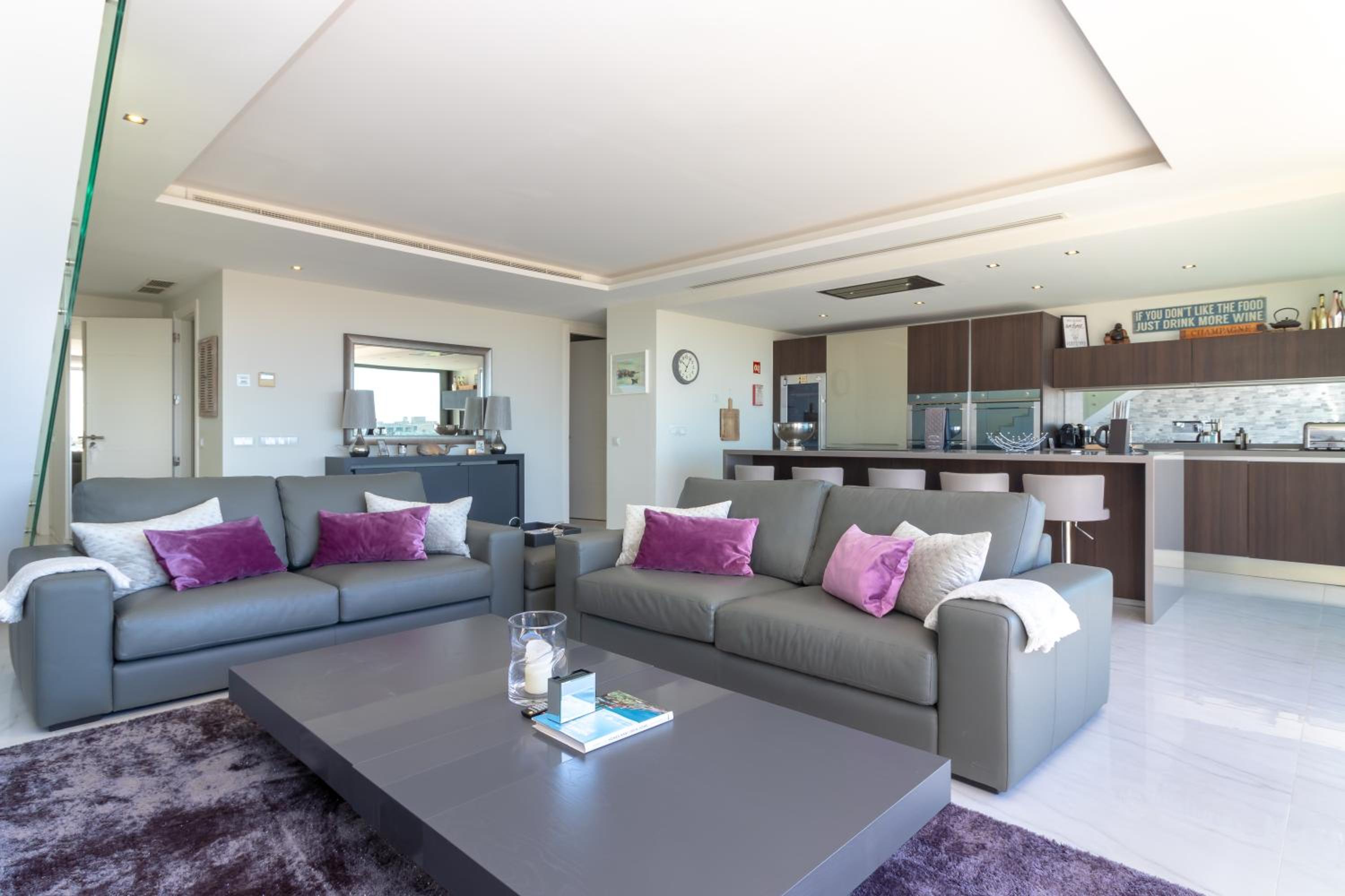 Deluxe Apartment