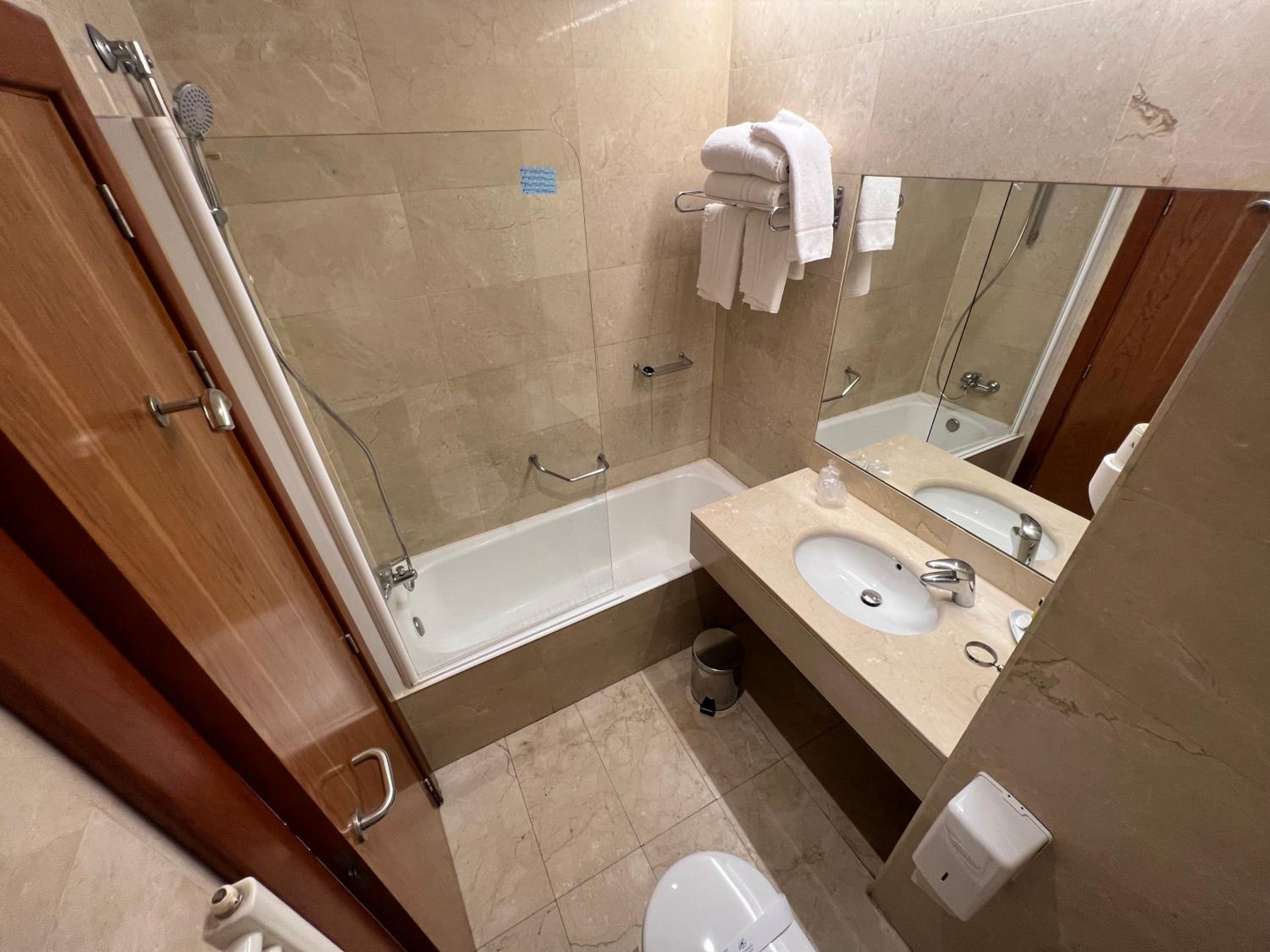 Single Room photo 2