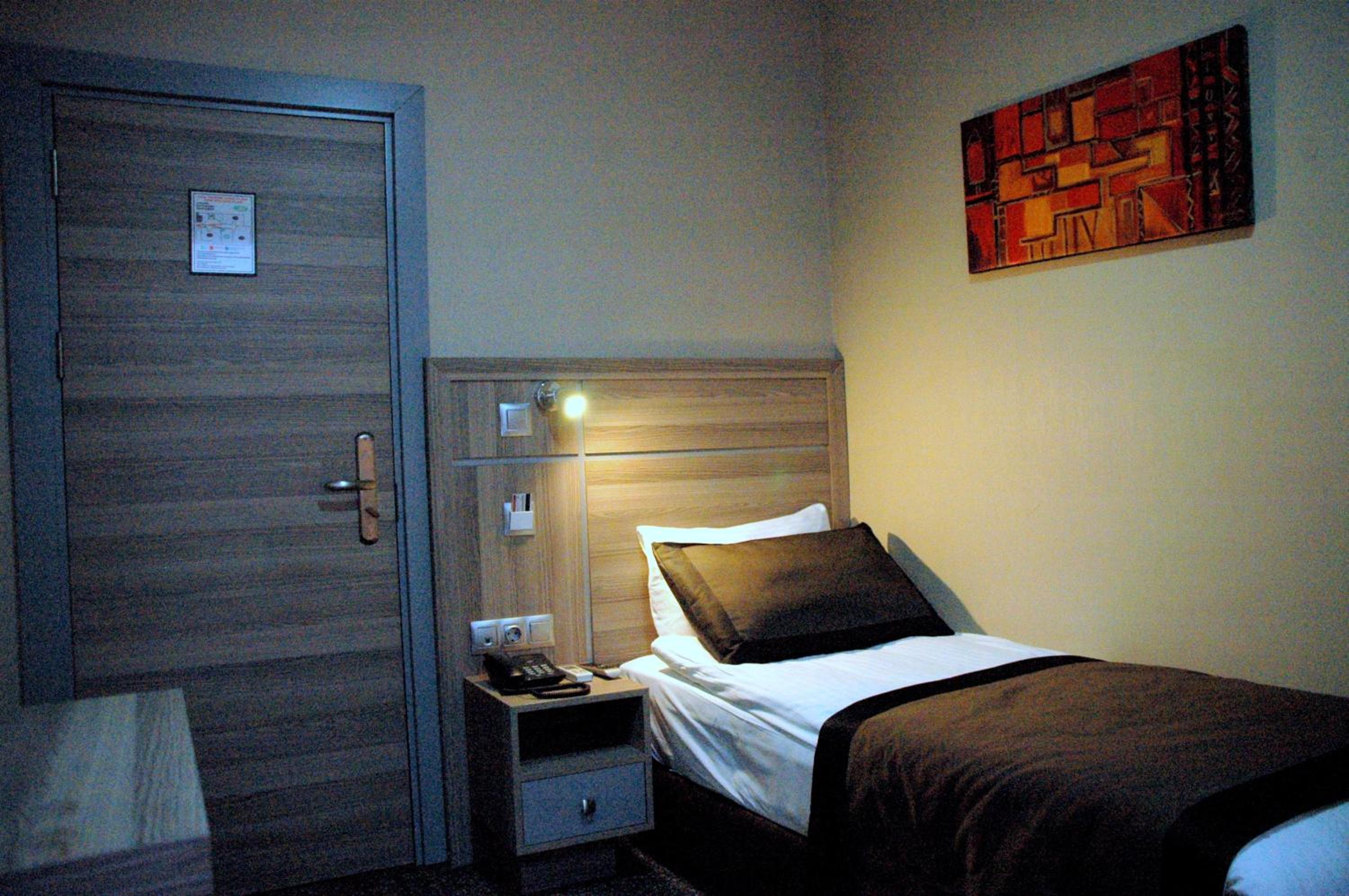 Standard Single Room photo 3
