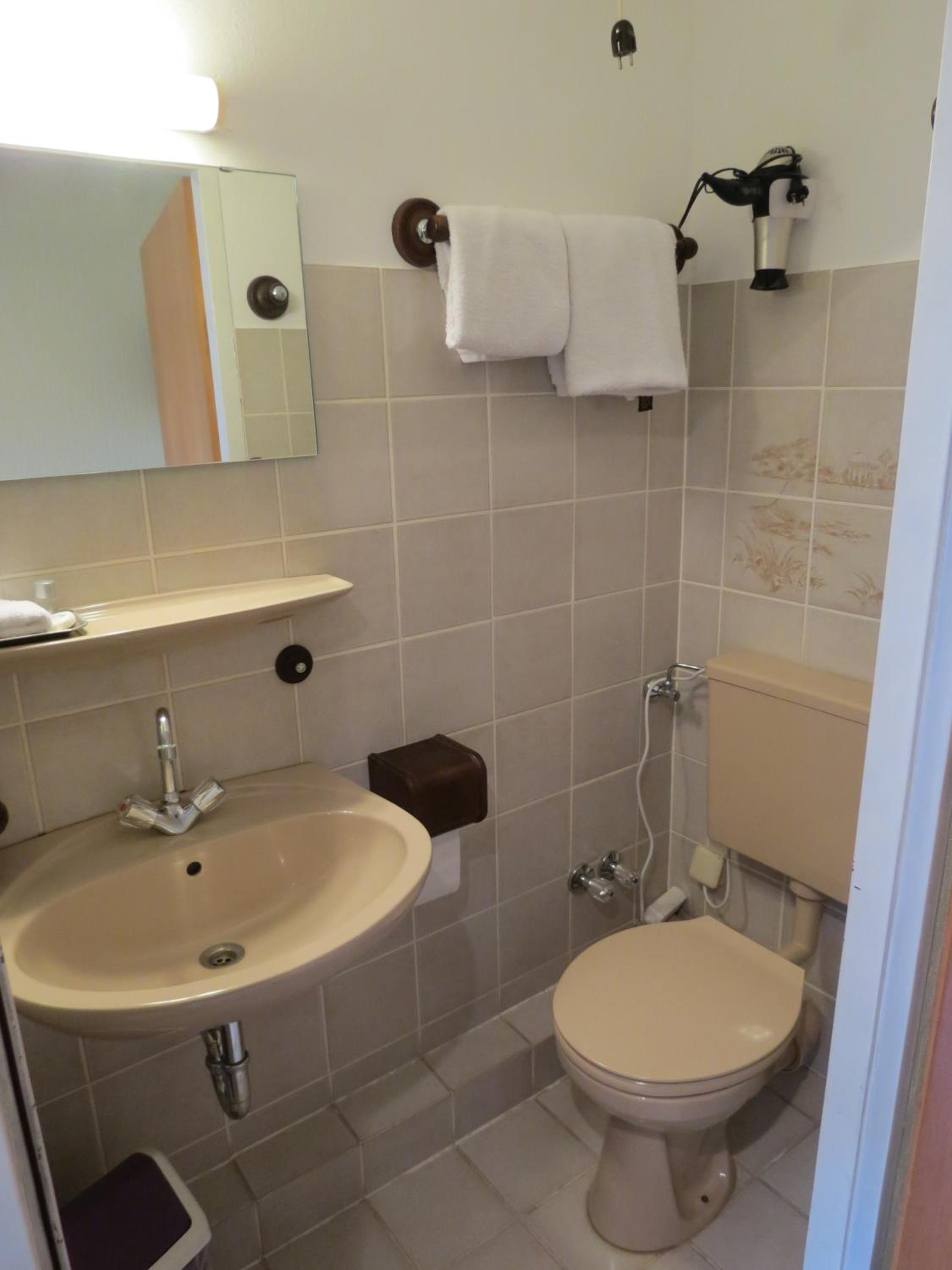 Single Room photo 2