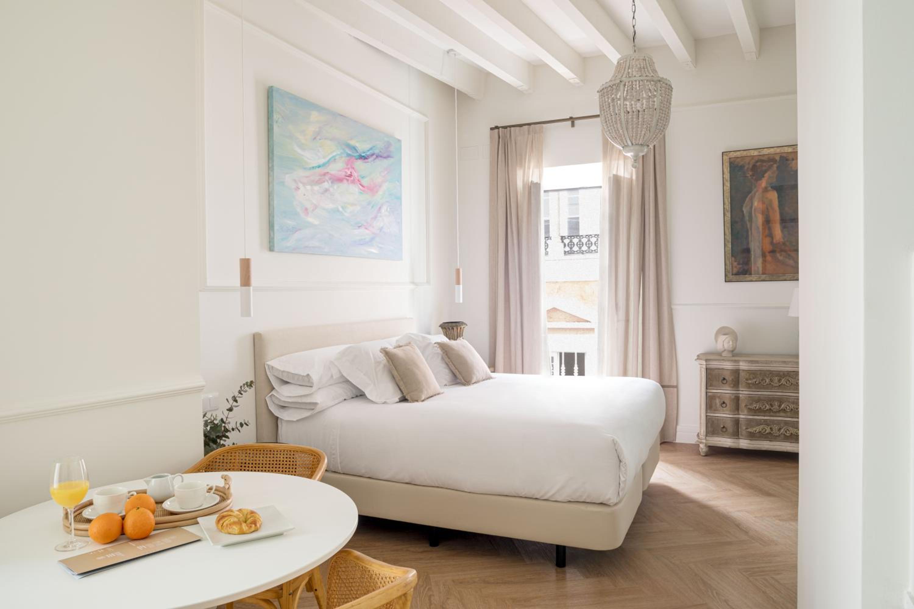 Premium Suite - Photo 5