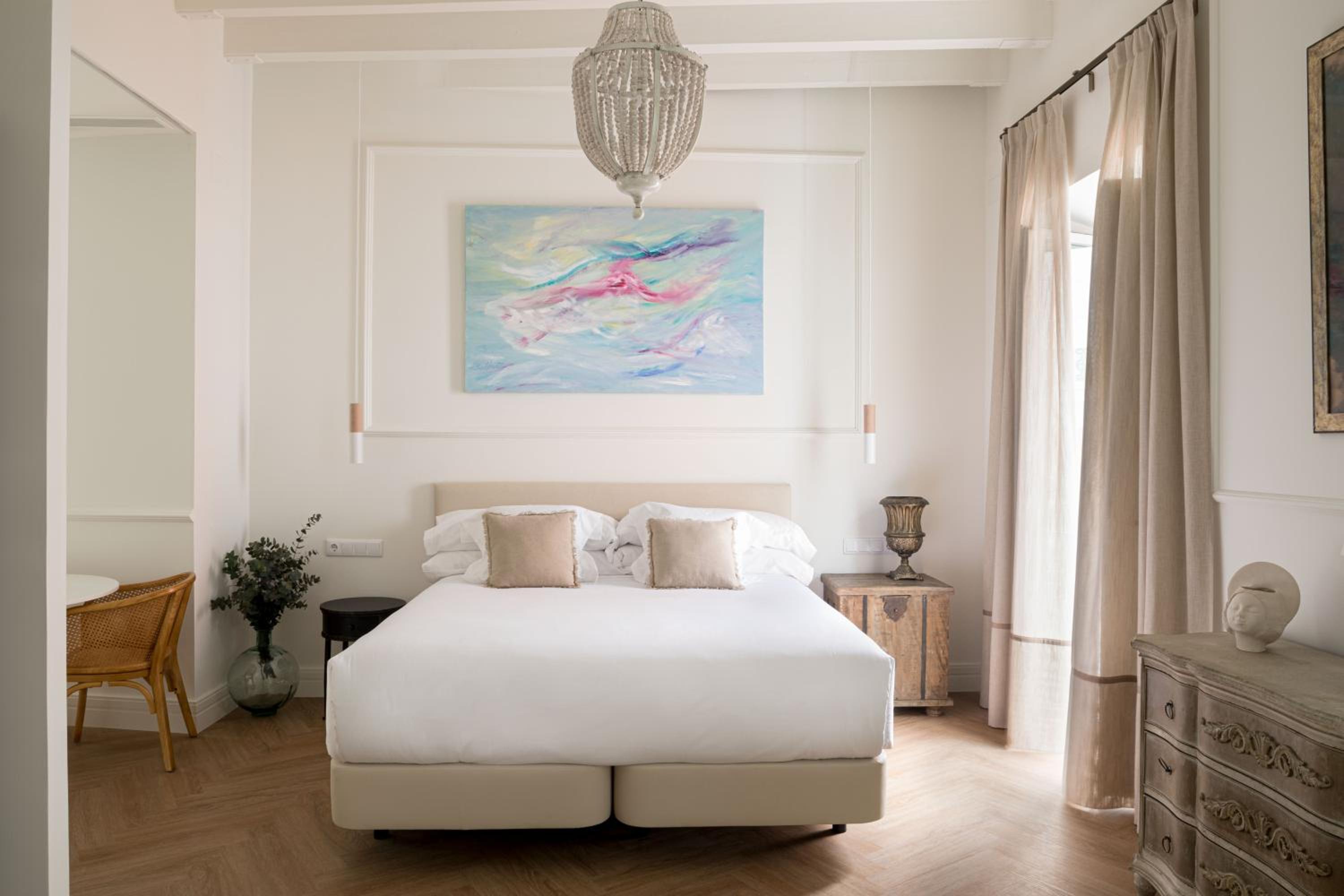 Premium Suite - Photo 4