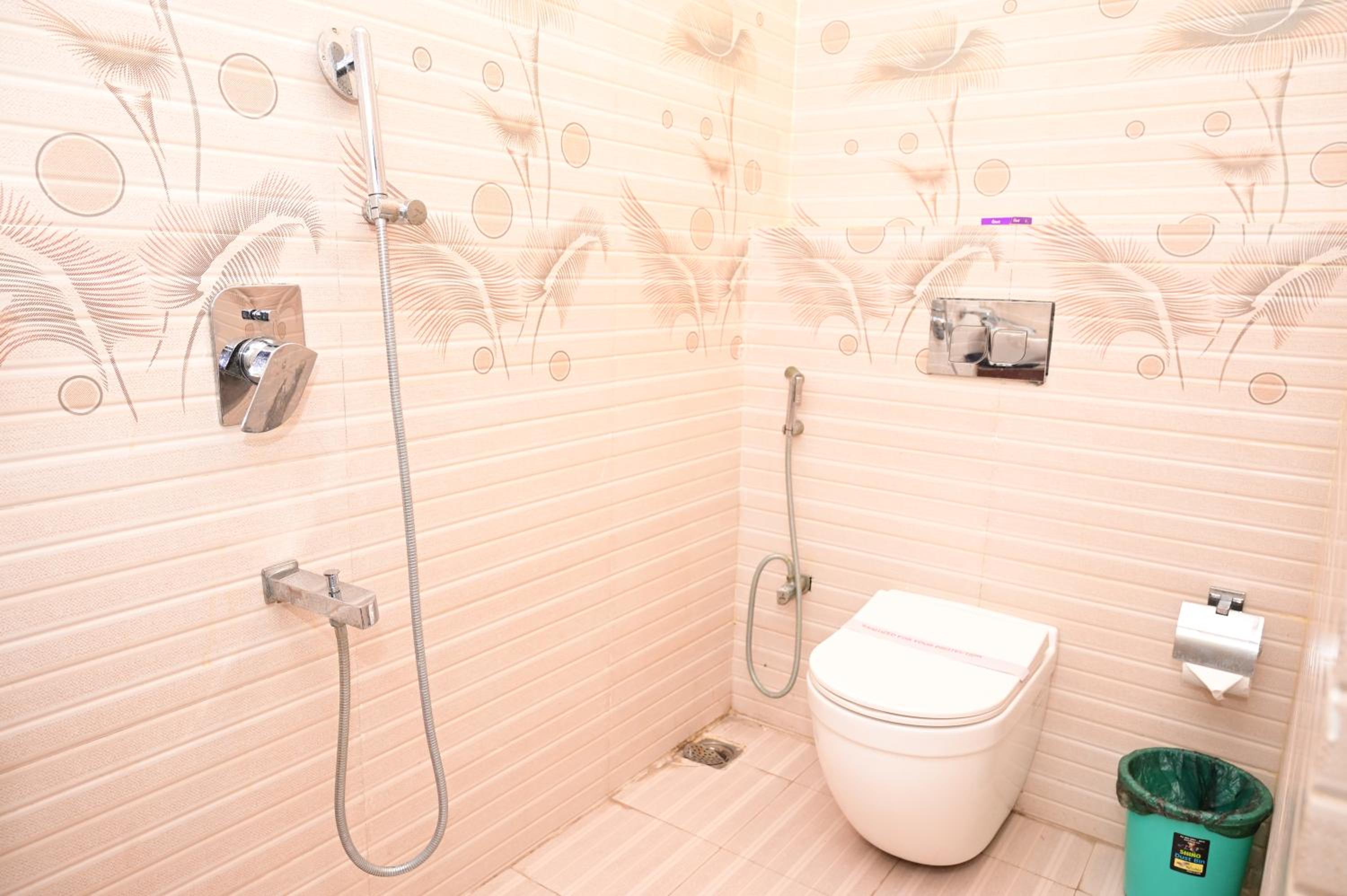 Deluxe Double Or Twin Room - Photo 4