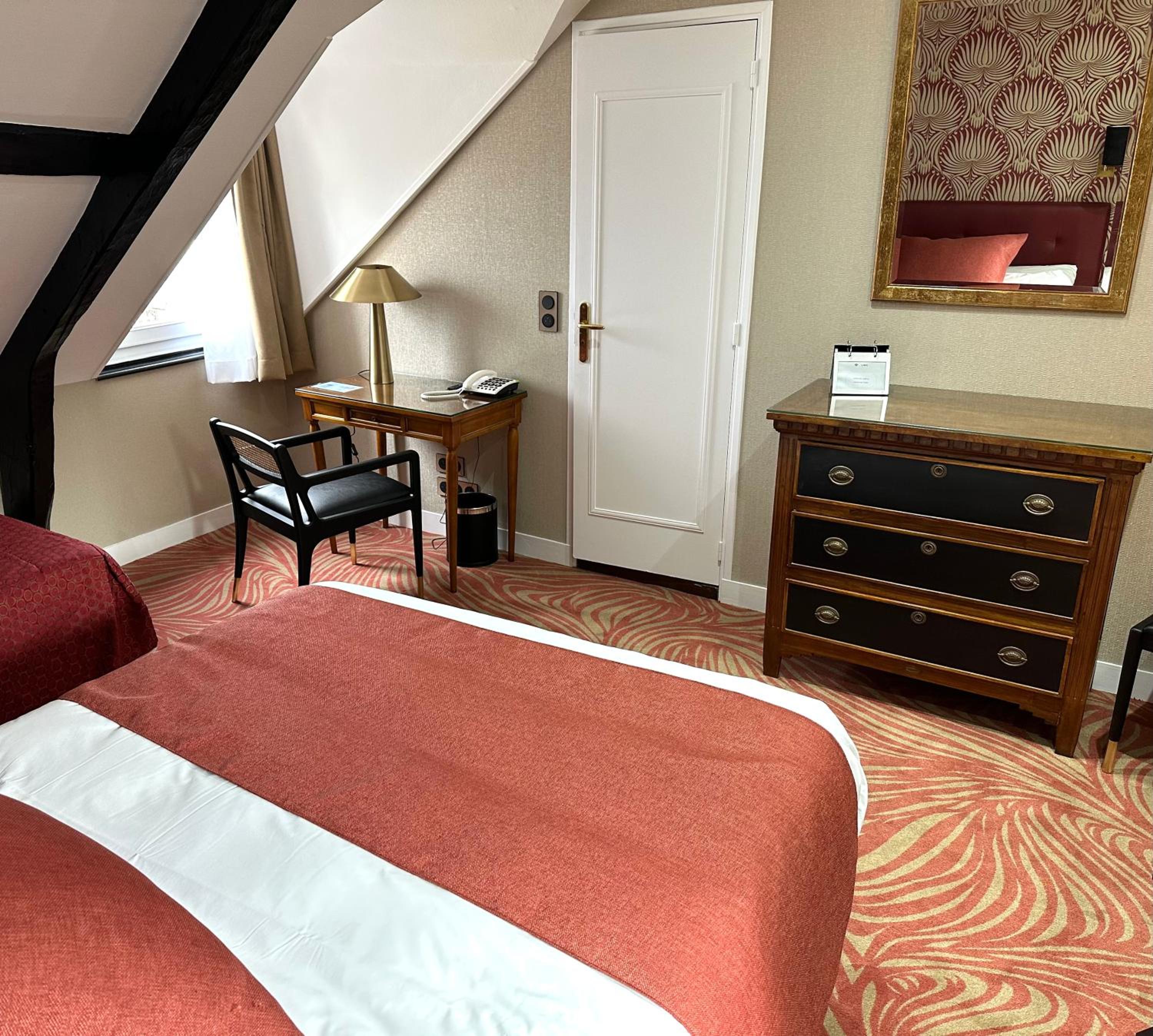 Standard Double Room photo 2