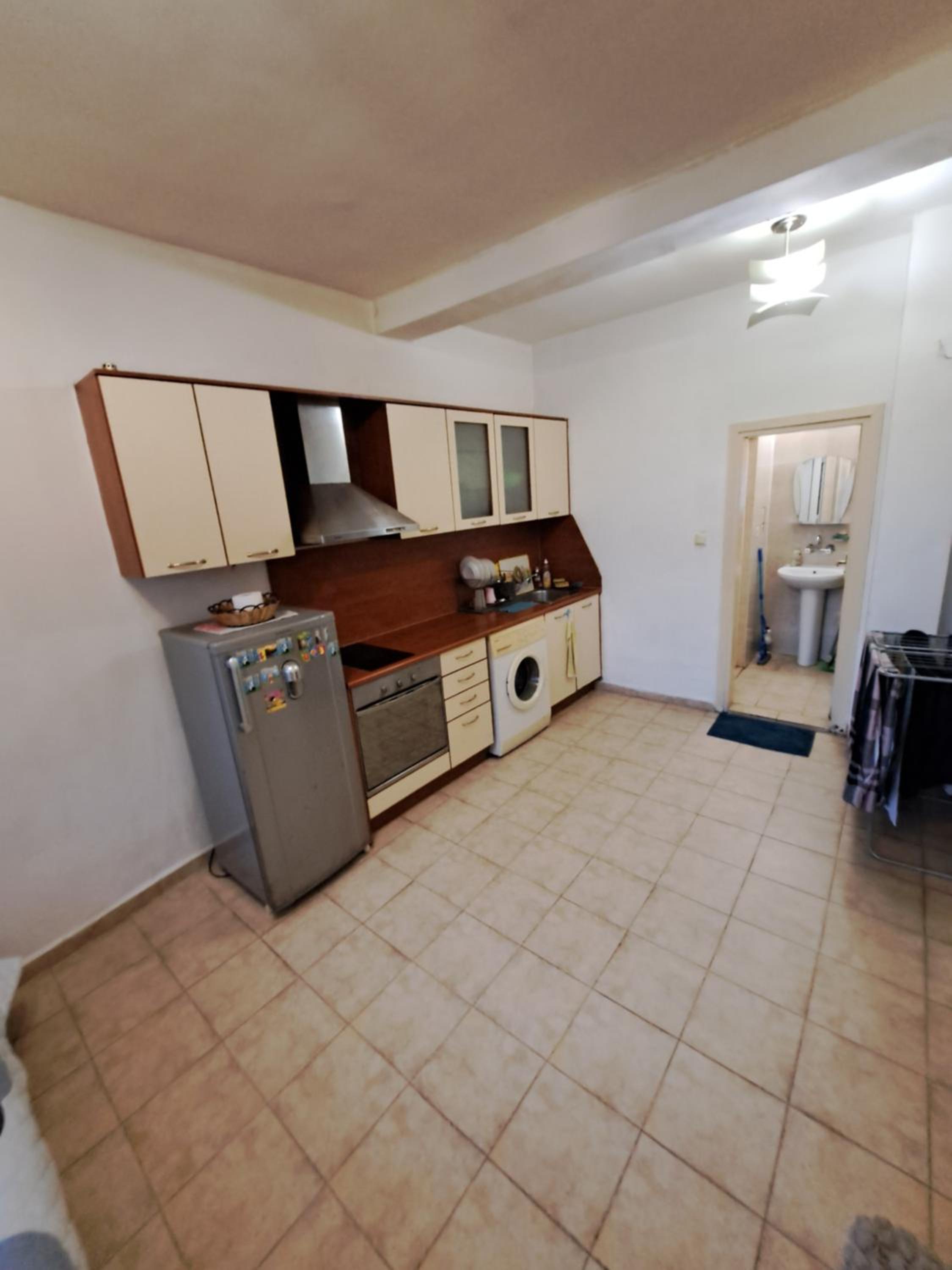 Apartment - Photo 2