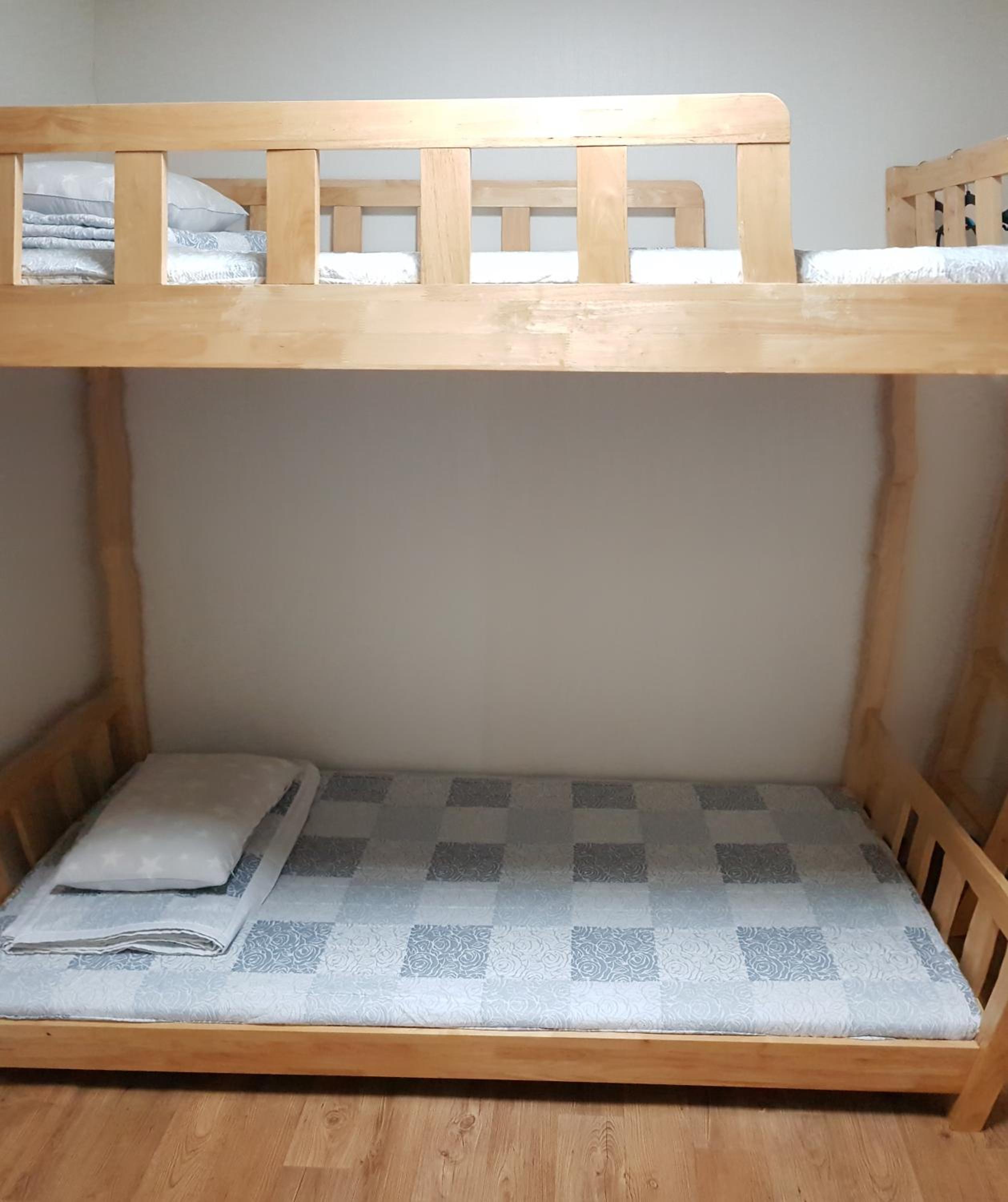 Female Dormitory Room photo 1