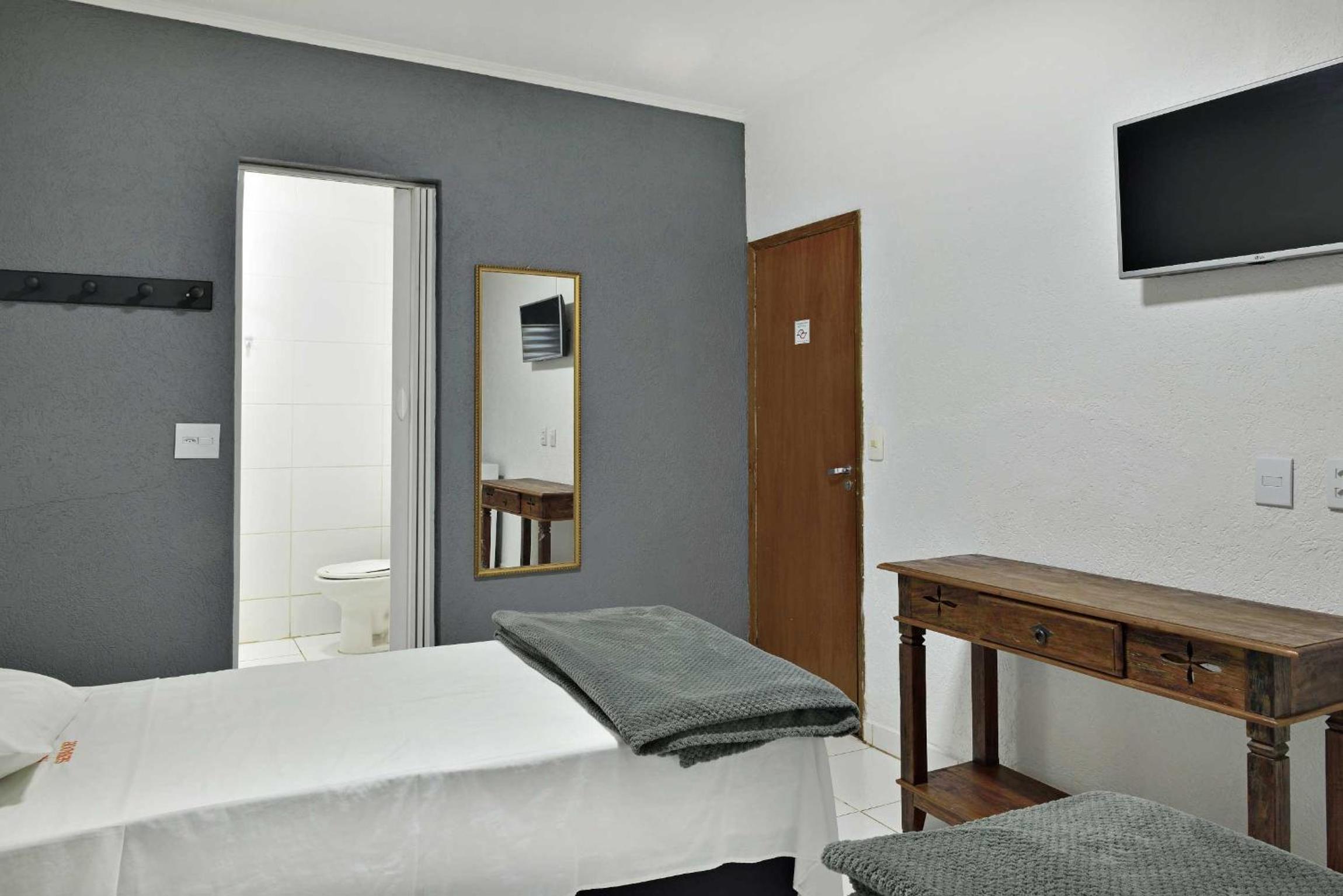 Double Room with Private Bathroom photo 1