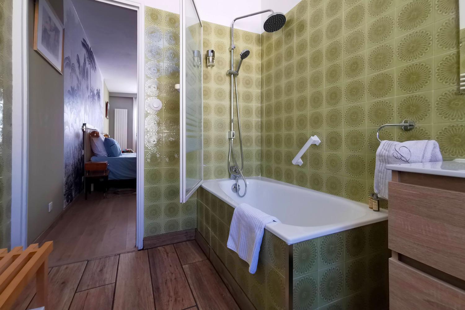 Double Room with Private Bathroom