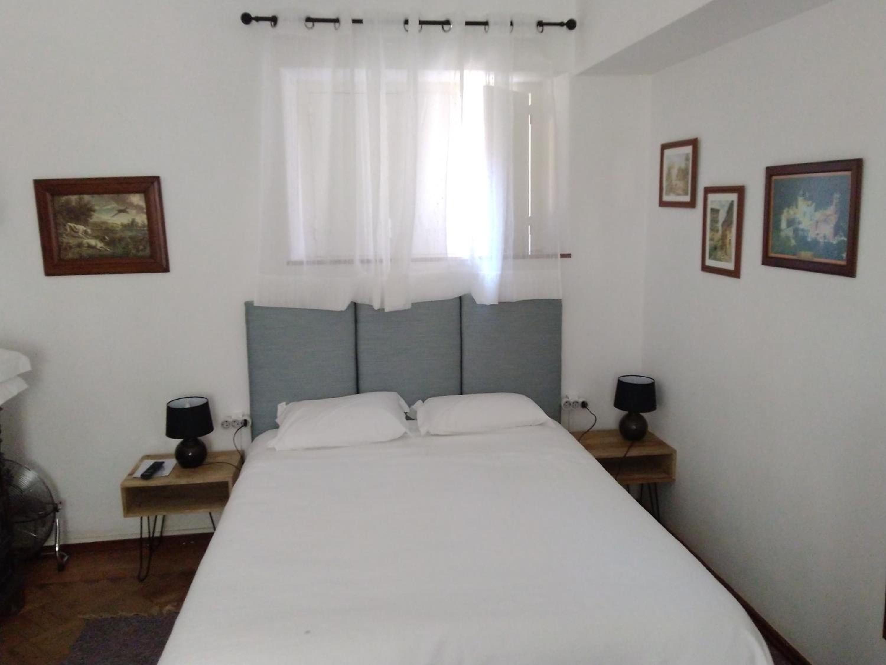 Basic Triple Room - Photo 2