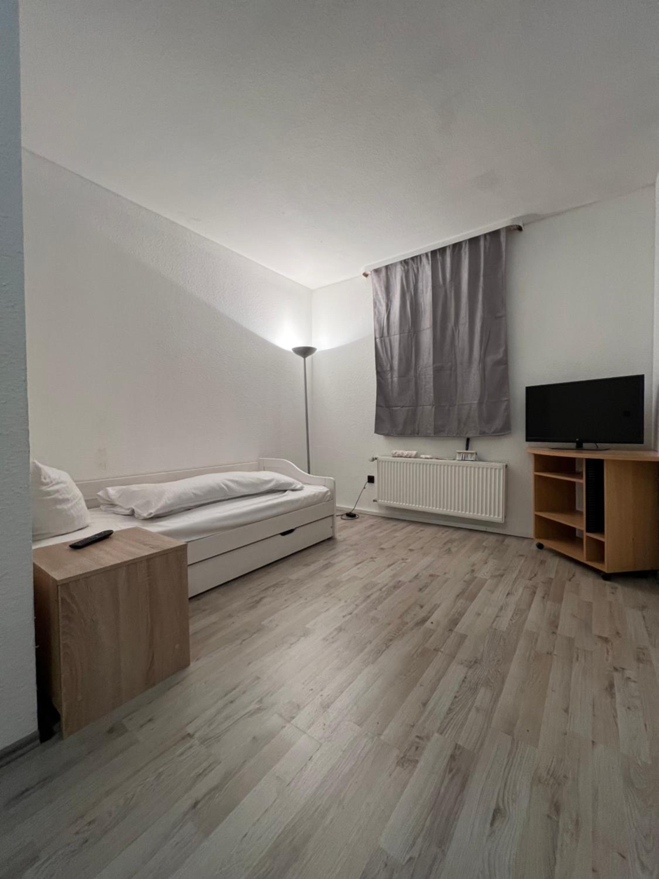 Single Room photo 2