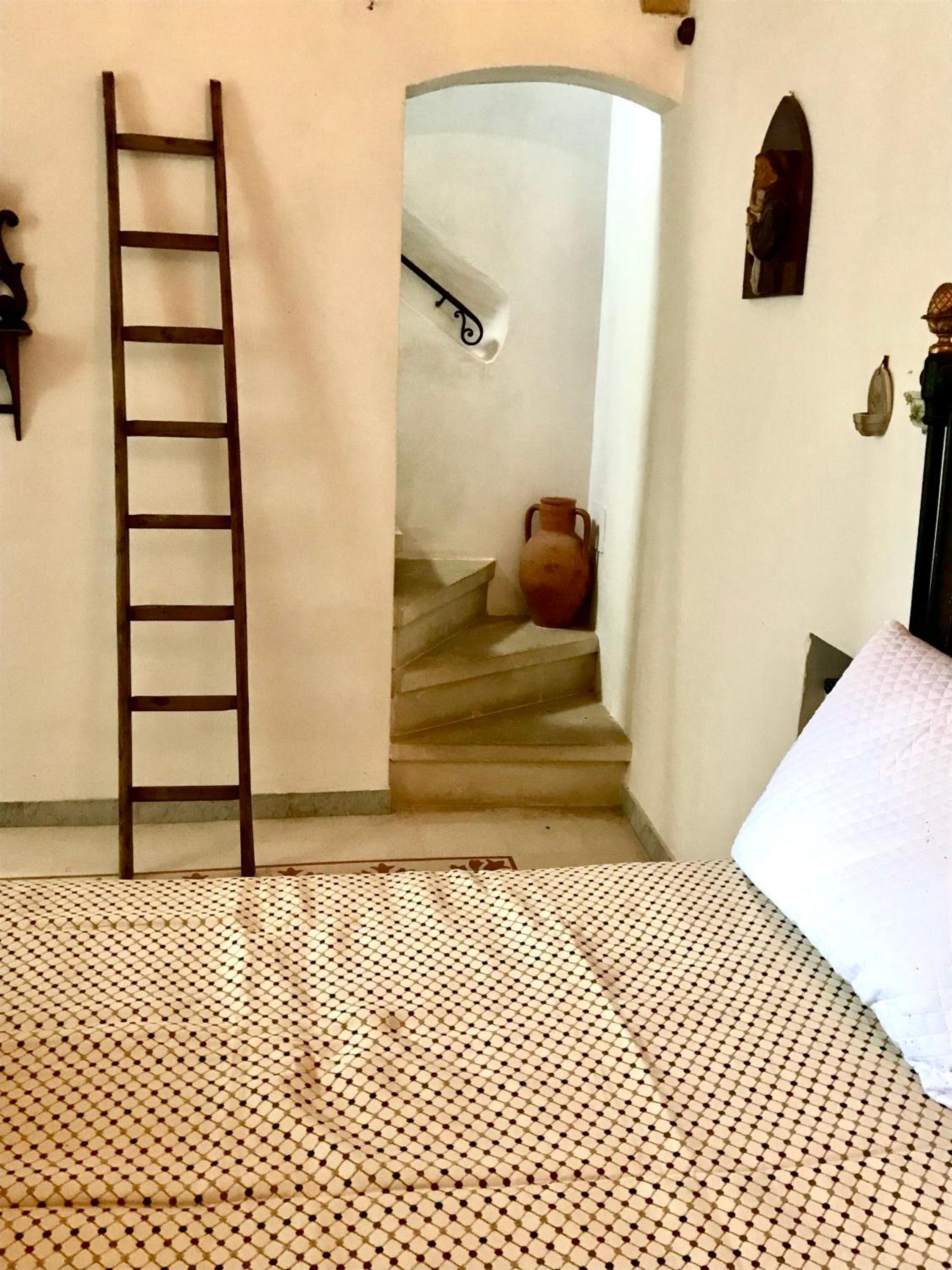 One-Bedroom House photo 1