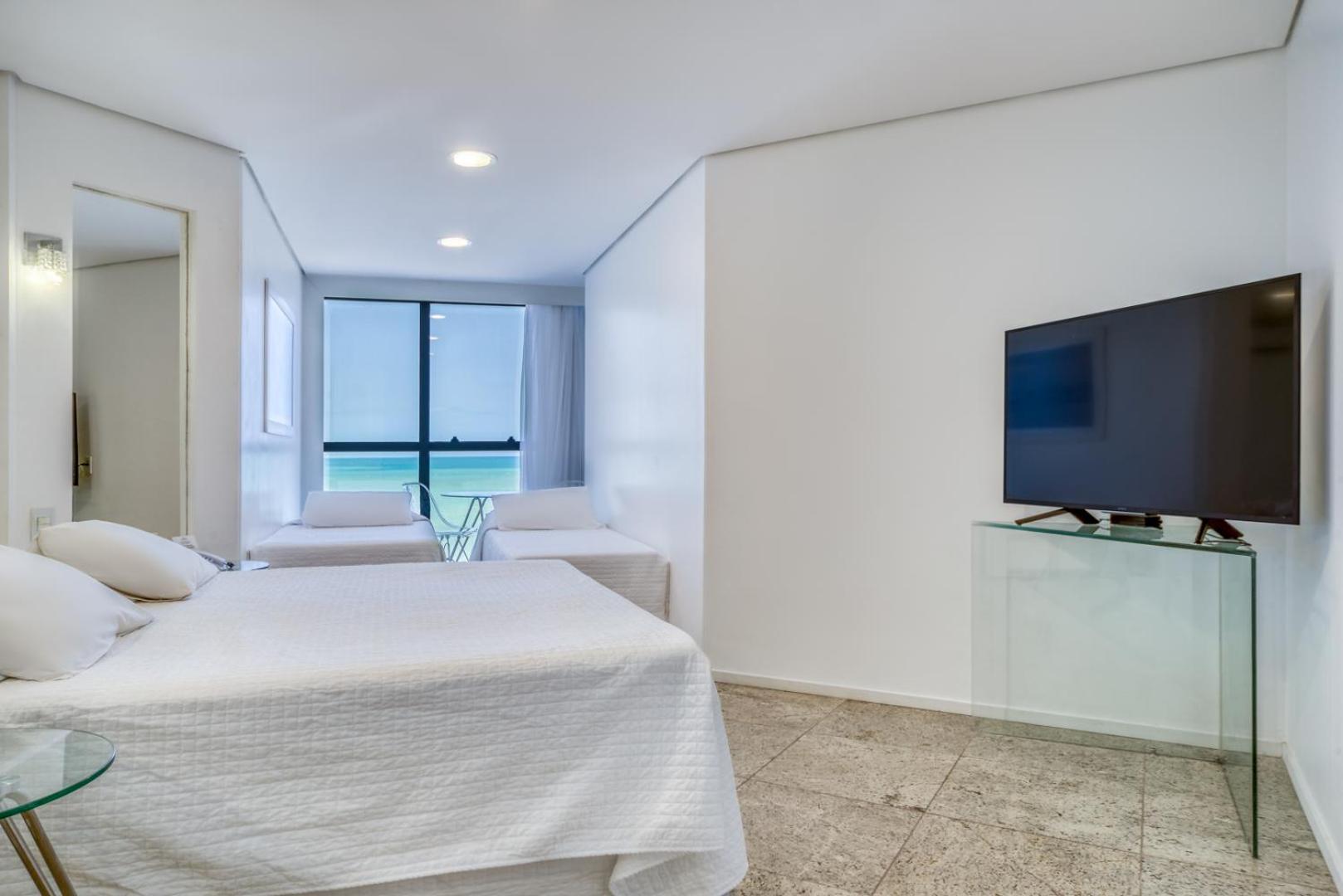 Family Room with Side Sea View photo 3
