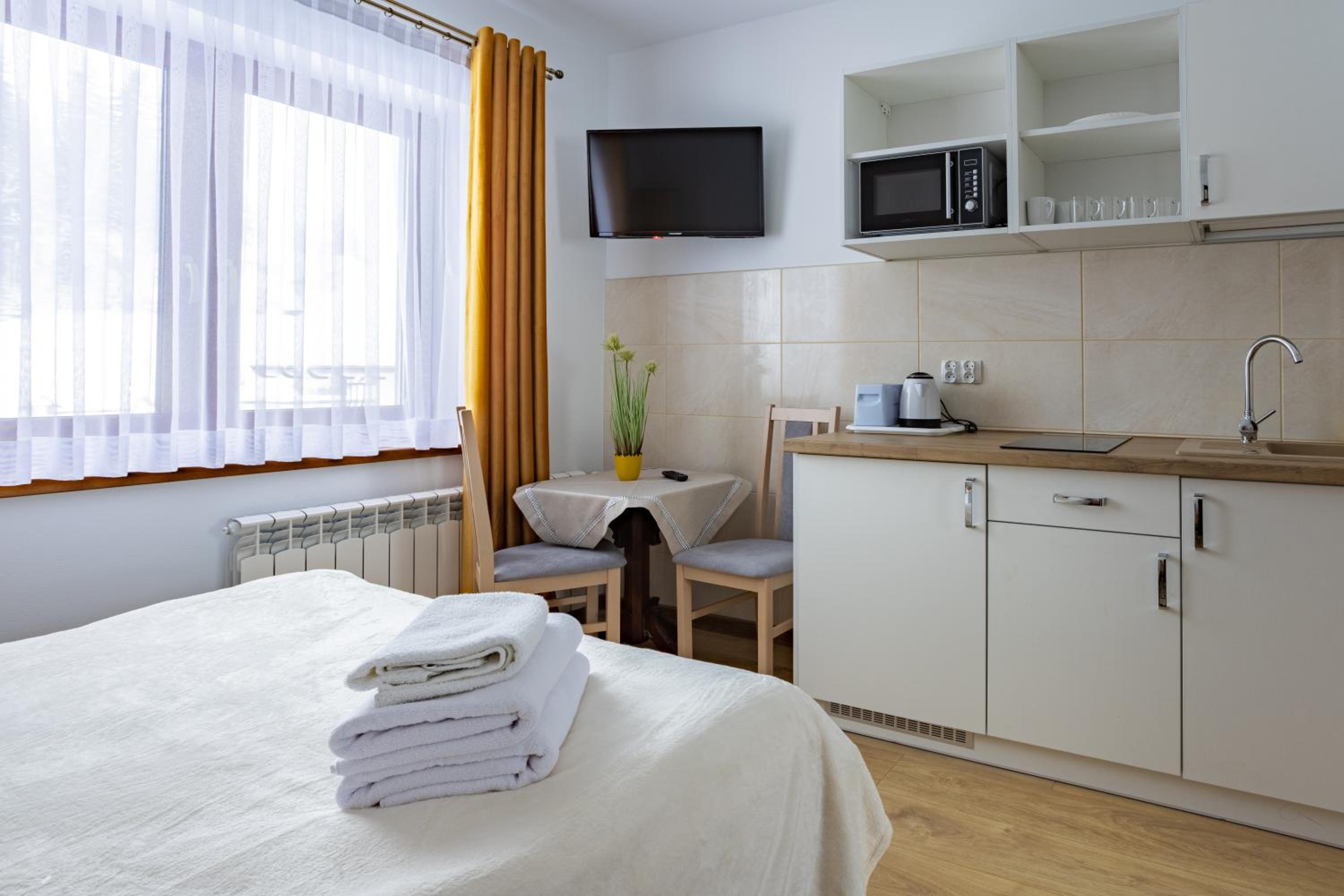 Large Double Room photo 2