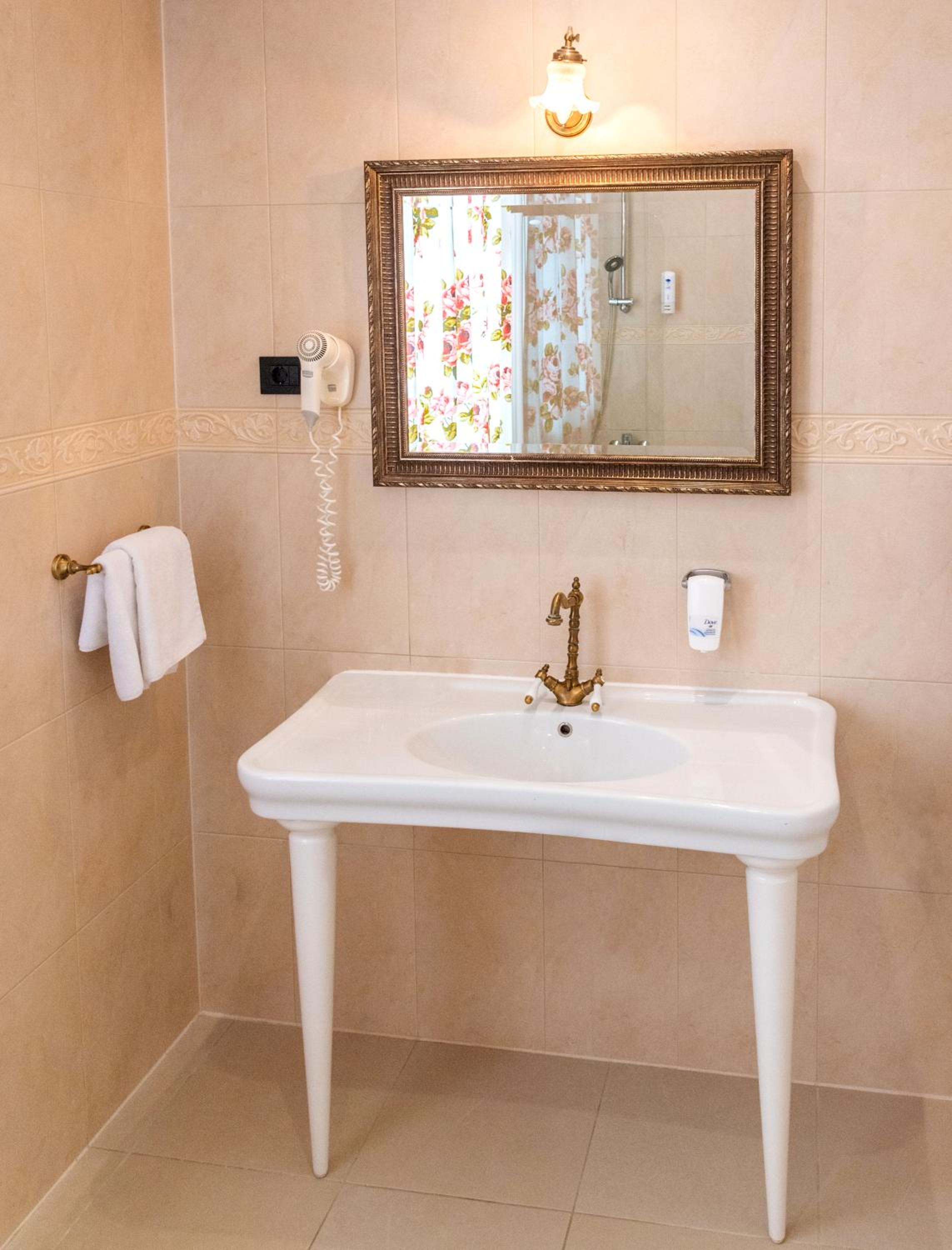 Suite with Terrace photo 2