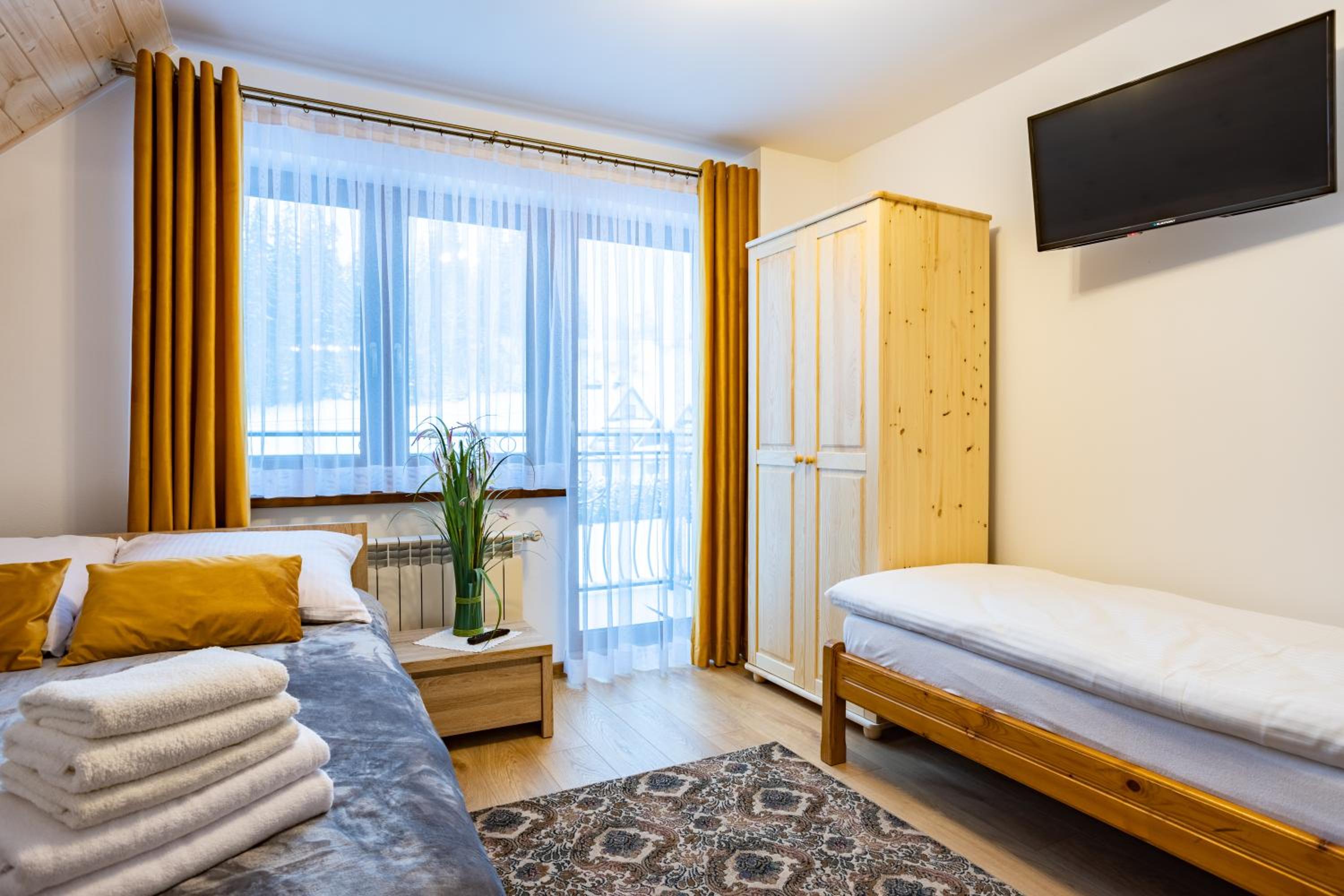 Deluxe Junior Suite photo 2