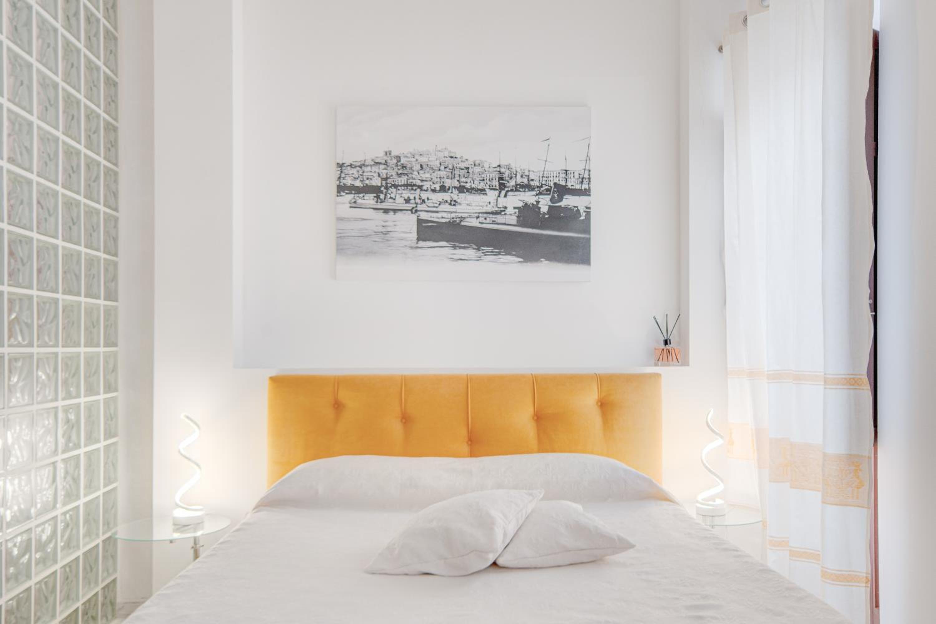 Studio Apartment with Sea View
