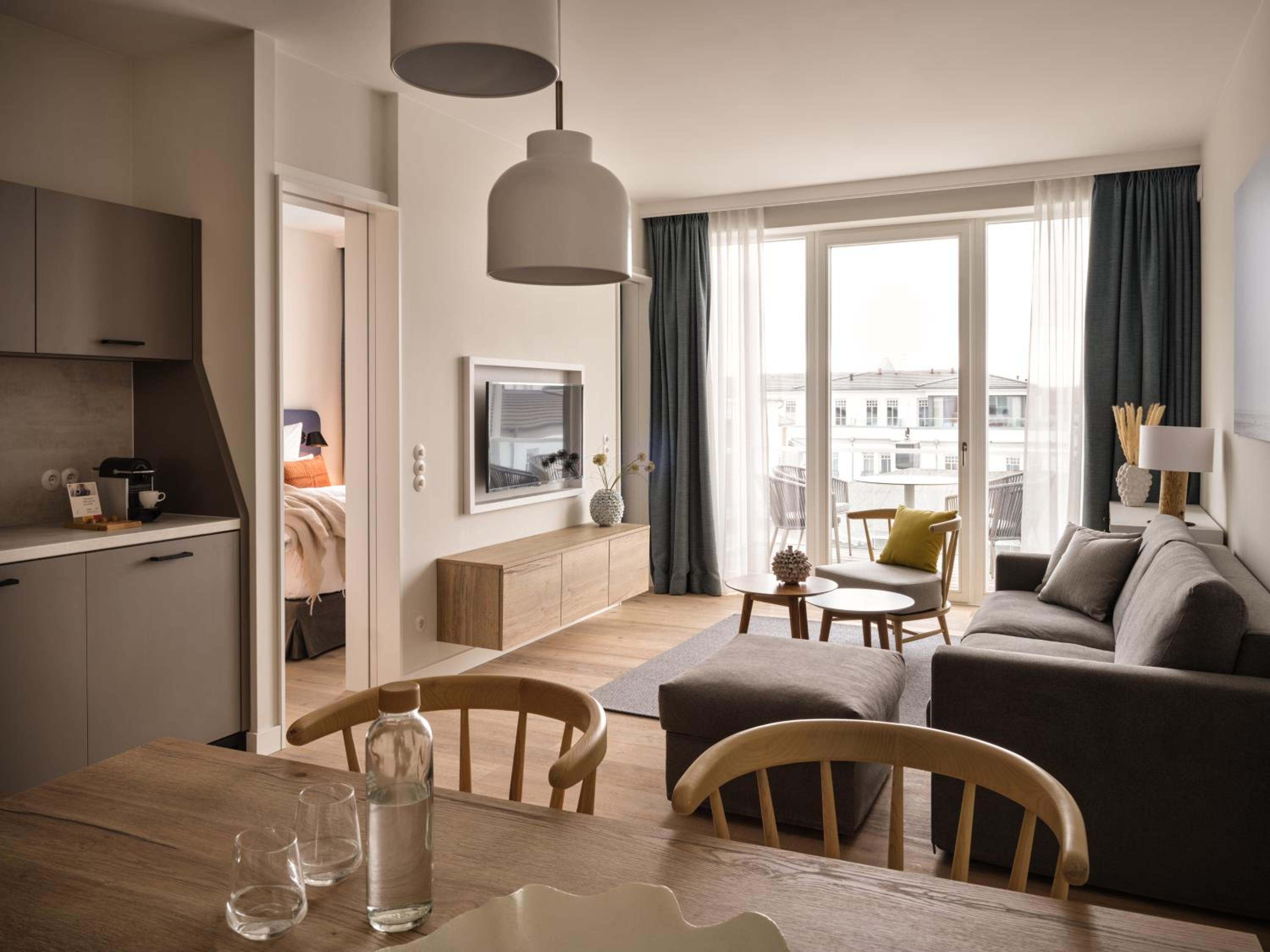 One-Bedroom Apartment with Side Sea View