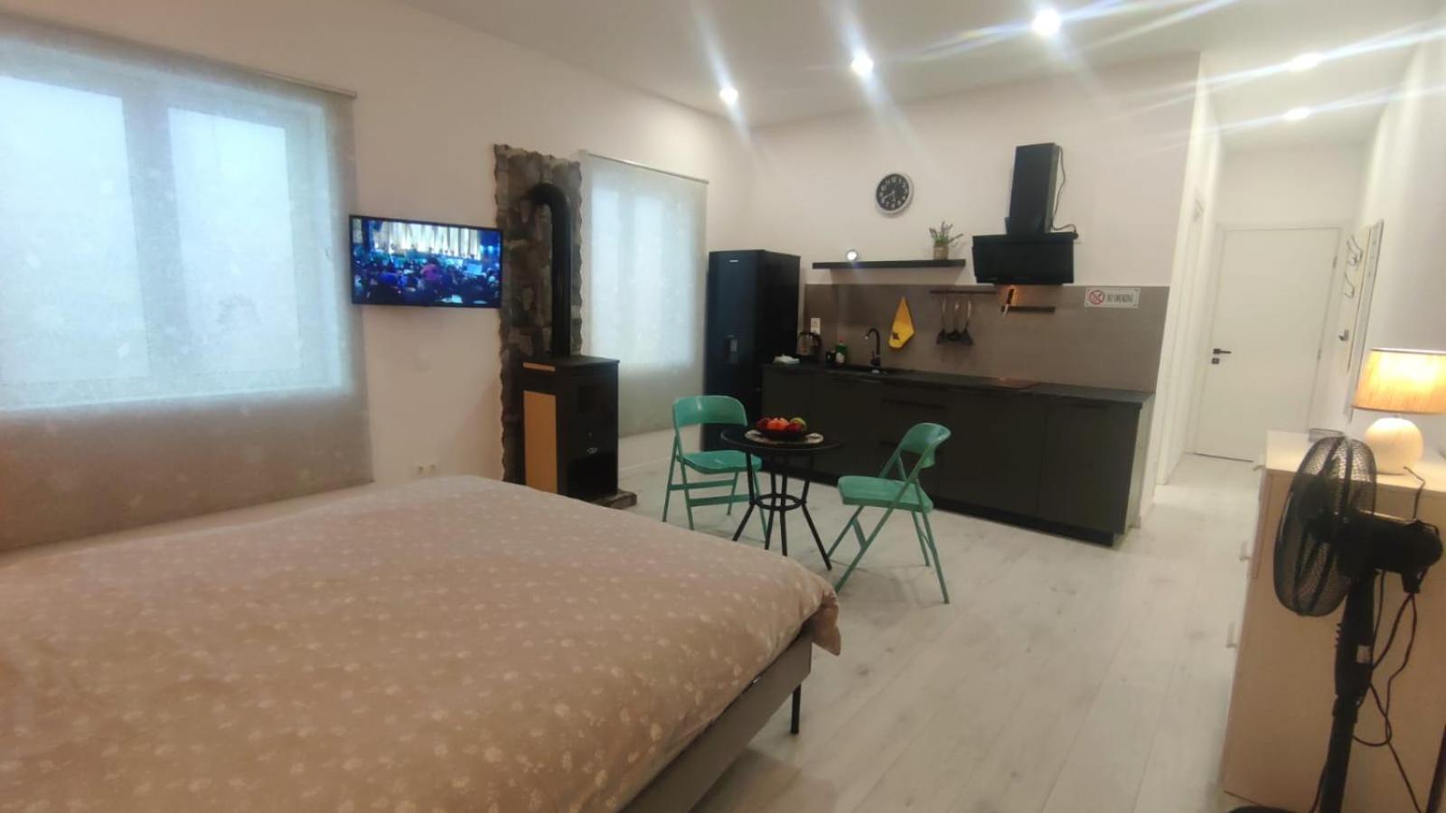 Superior Studio