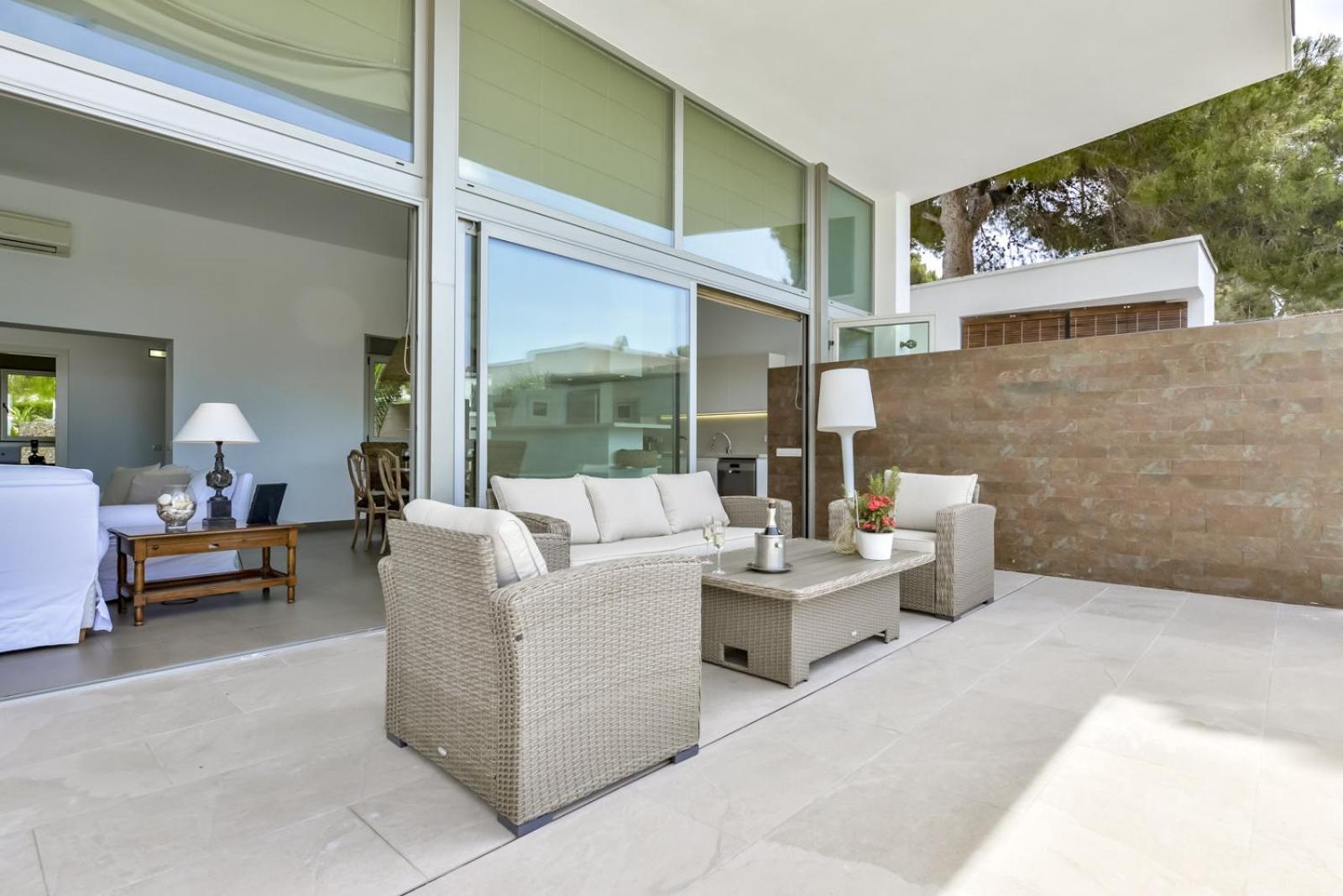 Villa photo 2