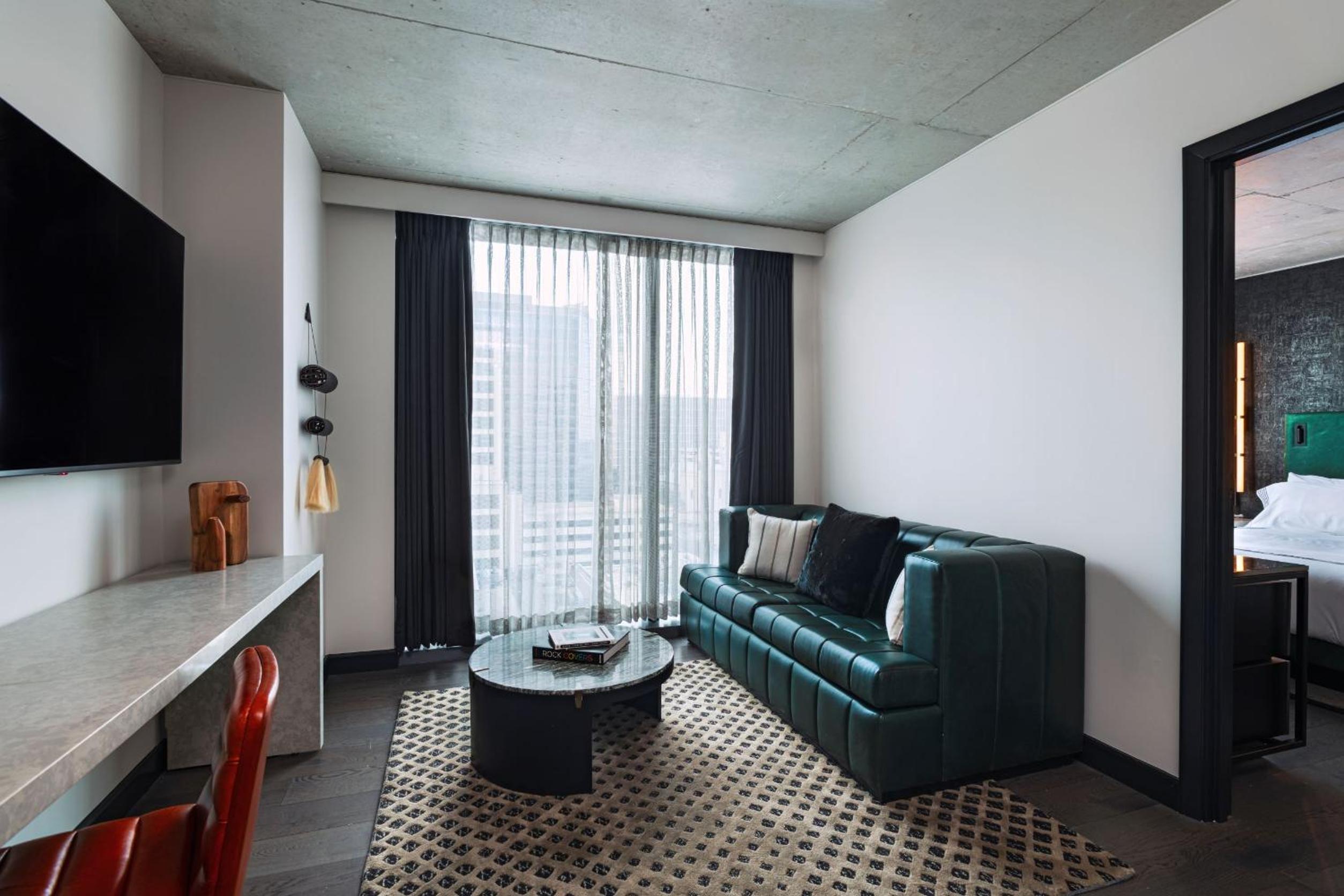San Jacinto Suite - Photo 3