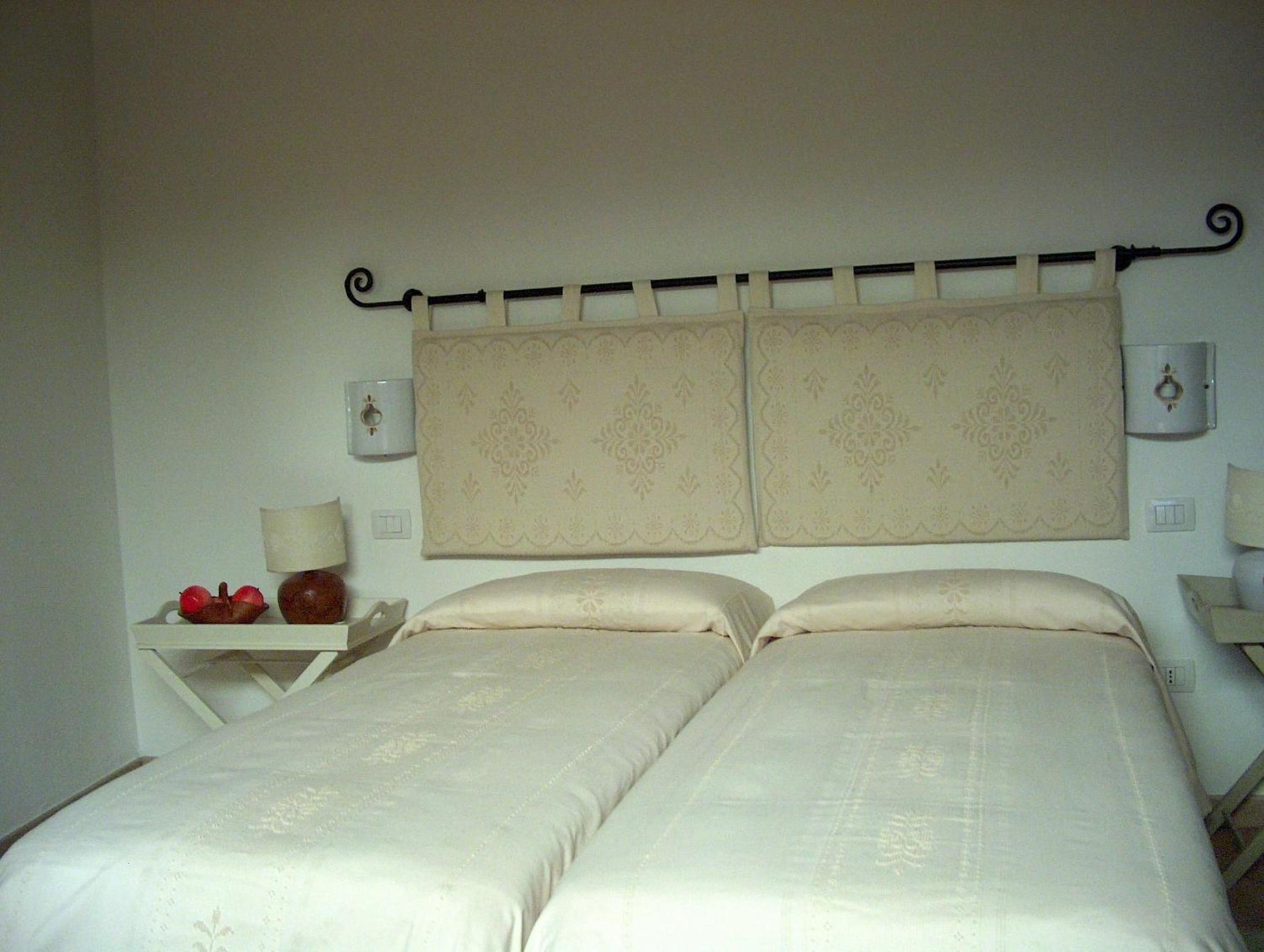 Double Room - Photo 5