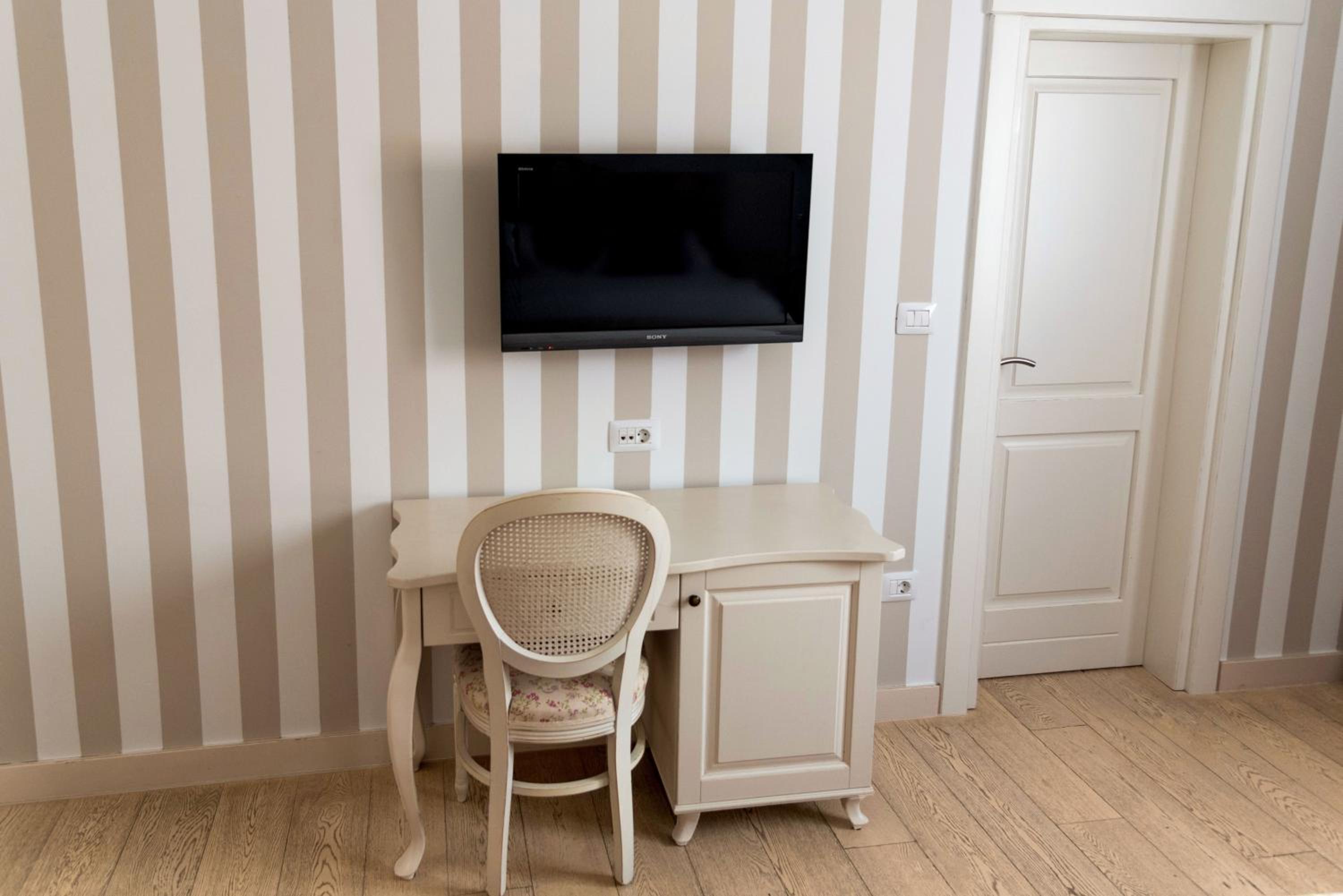 Standard Triple Room photo 2