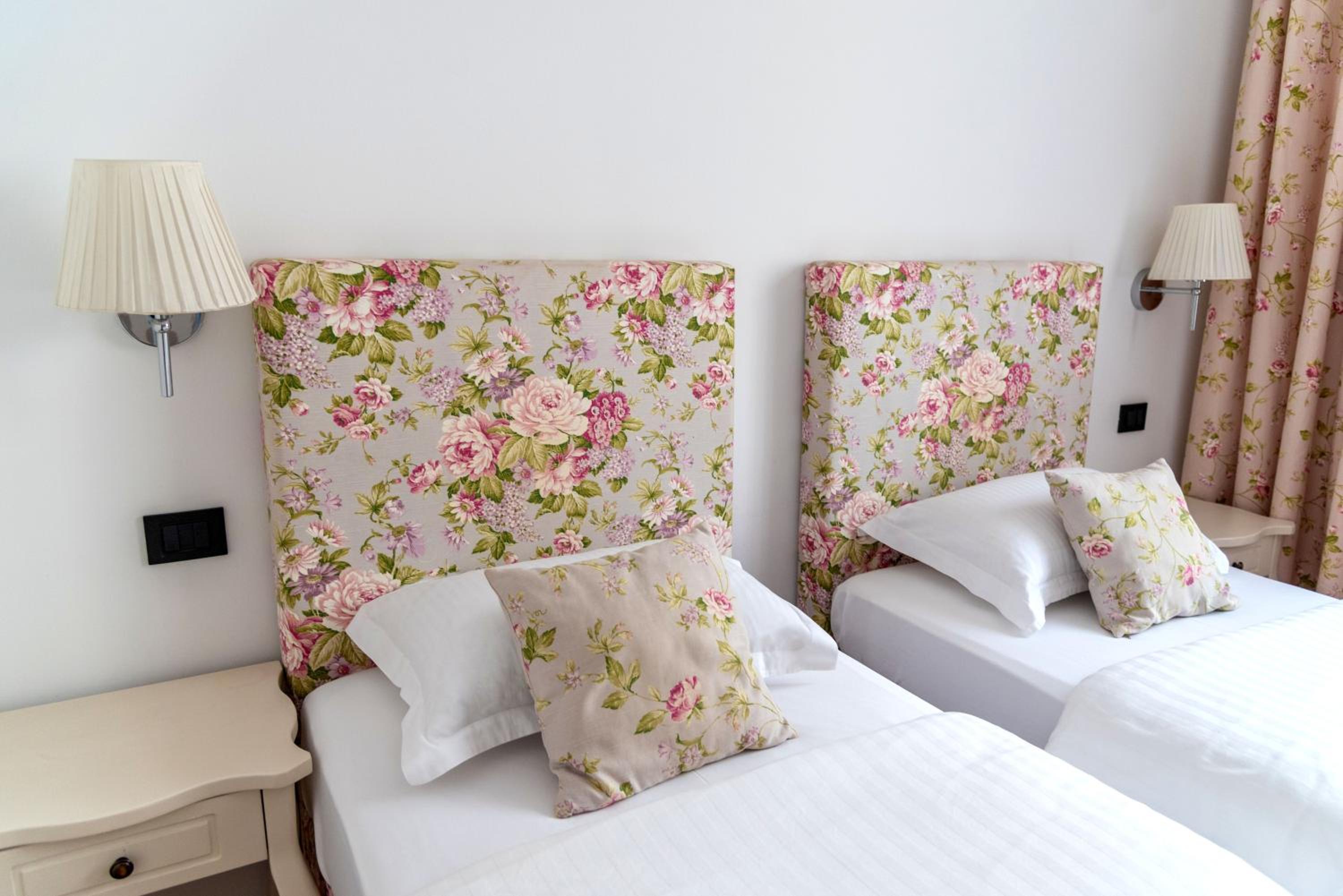 Standard Double/Twin Room photo 2