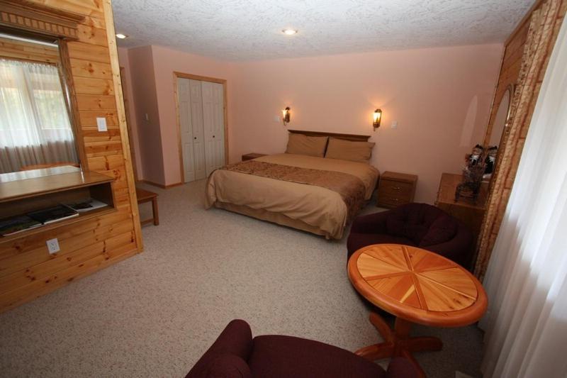 King Suite photo 3