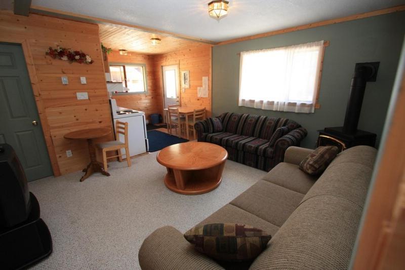 Two-Bedroom Cabin  photo 1