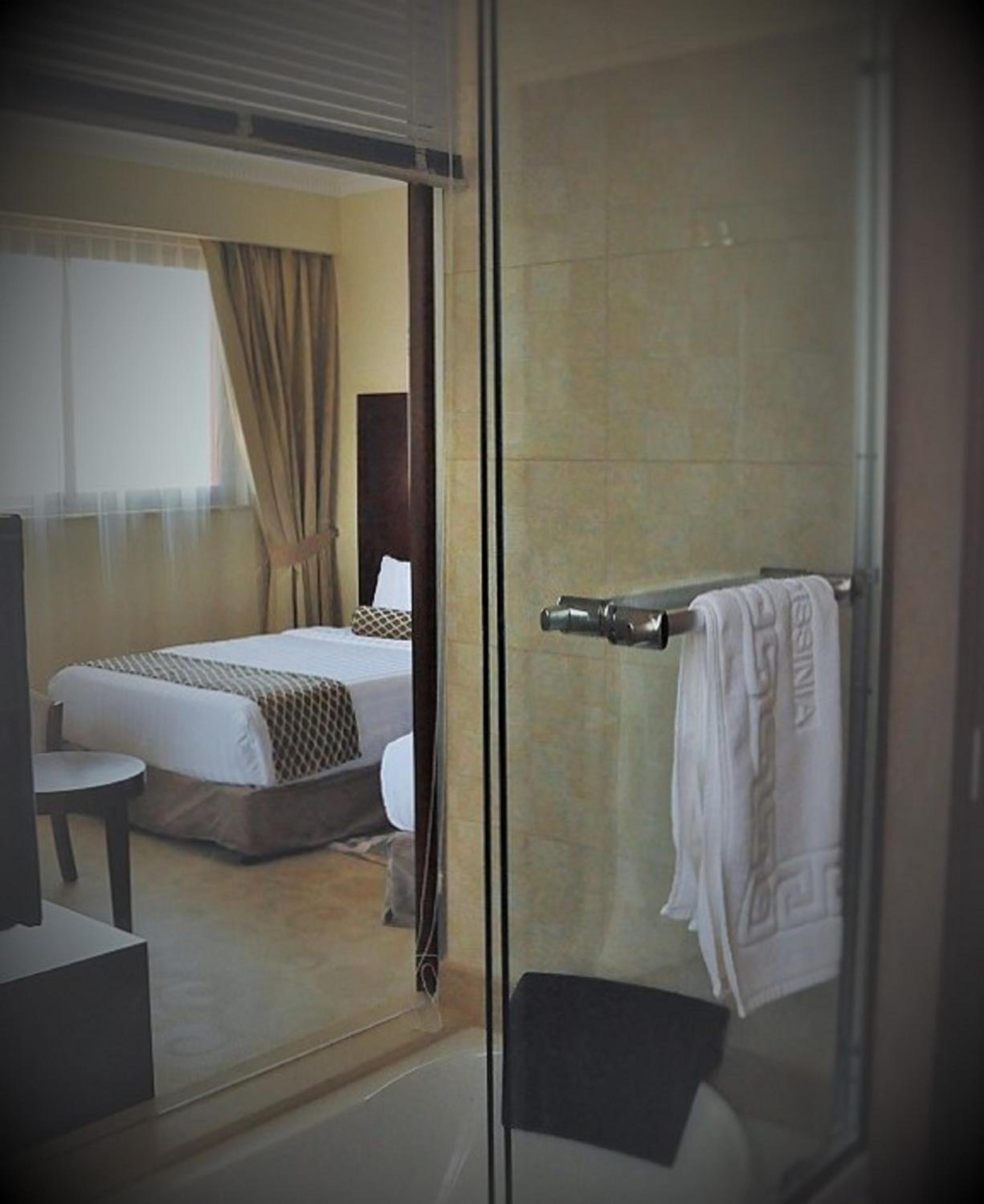 Standard Twin Room photo 3