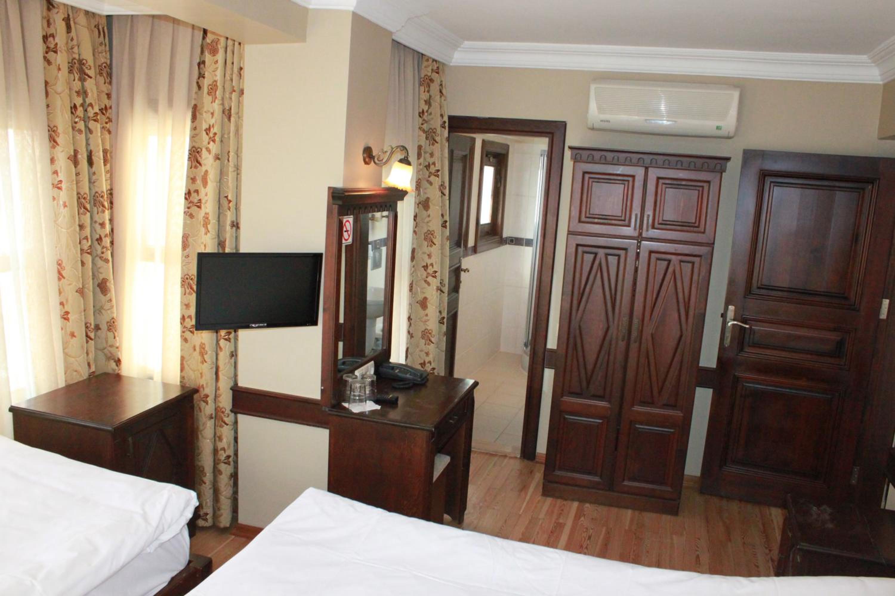 Standard Triple Room photo 3