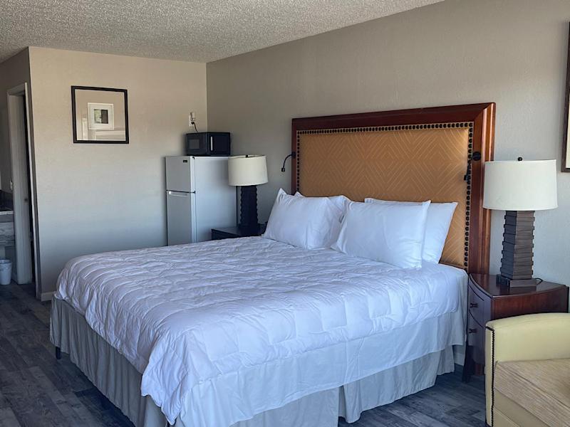 Deluxe King Room photo 2
