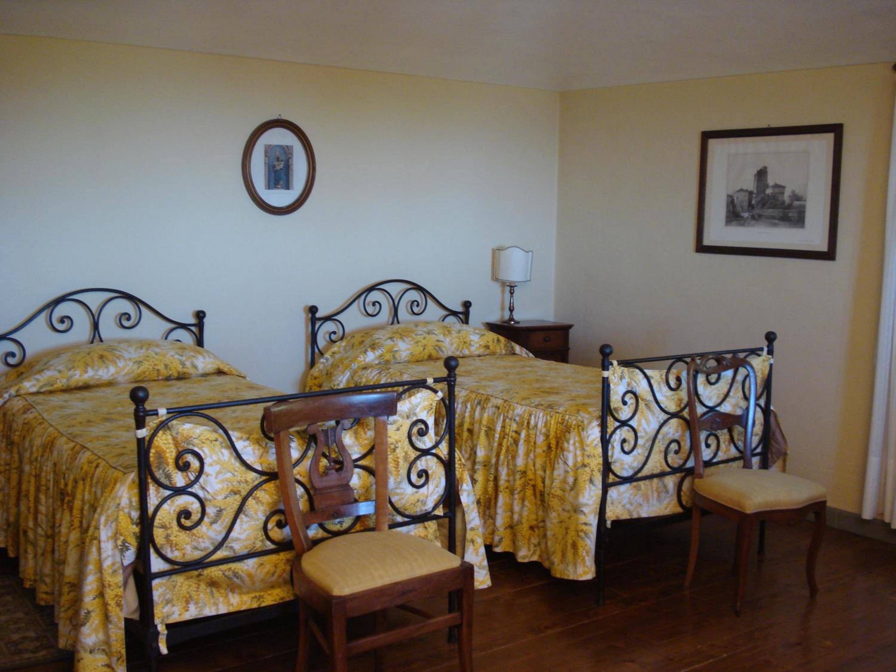 Deluxe Twin Room - Photo 6