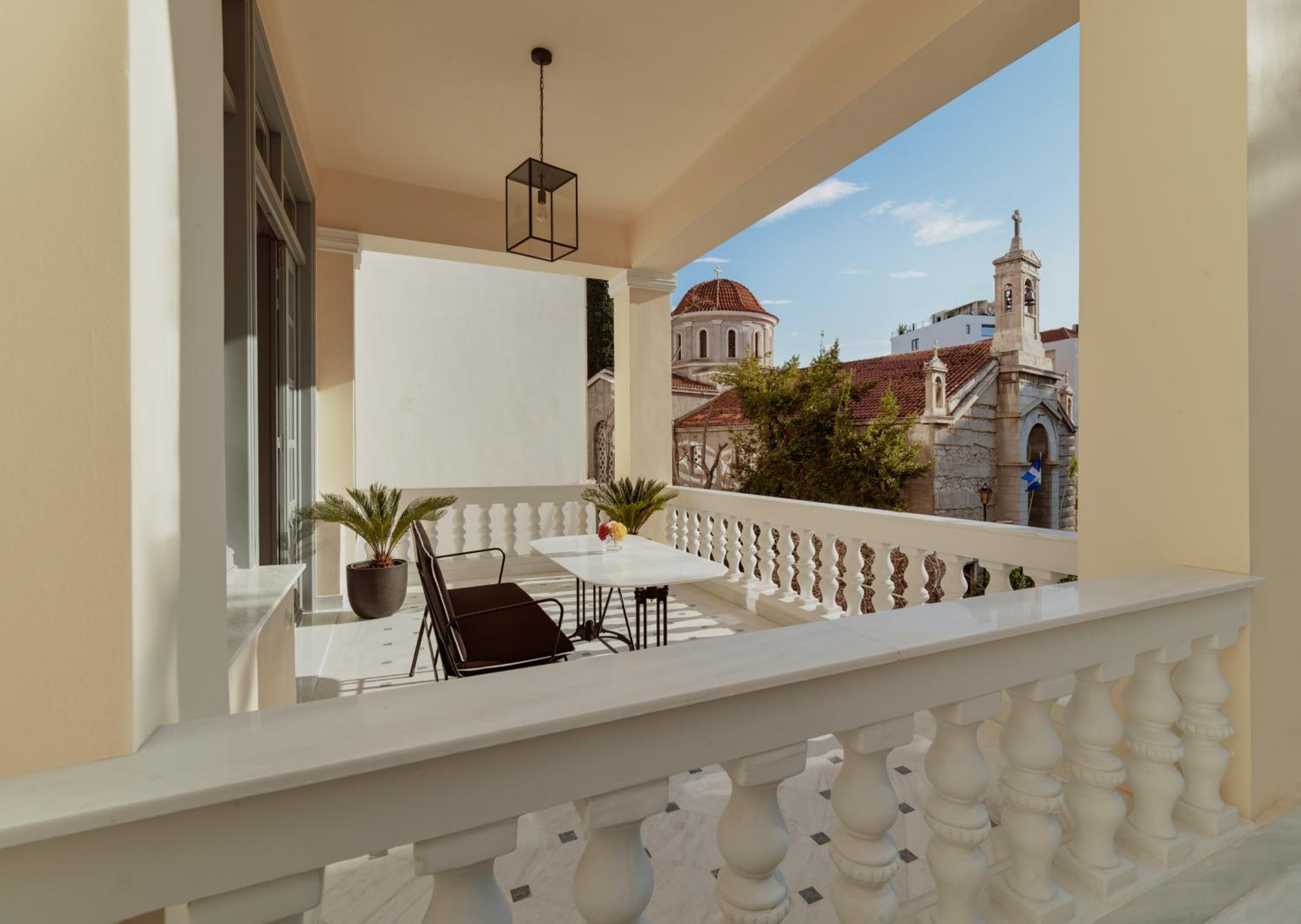Muse Suite with Veranda photo 2